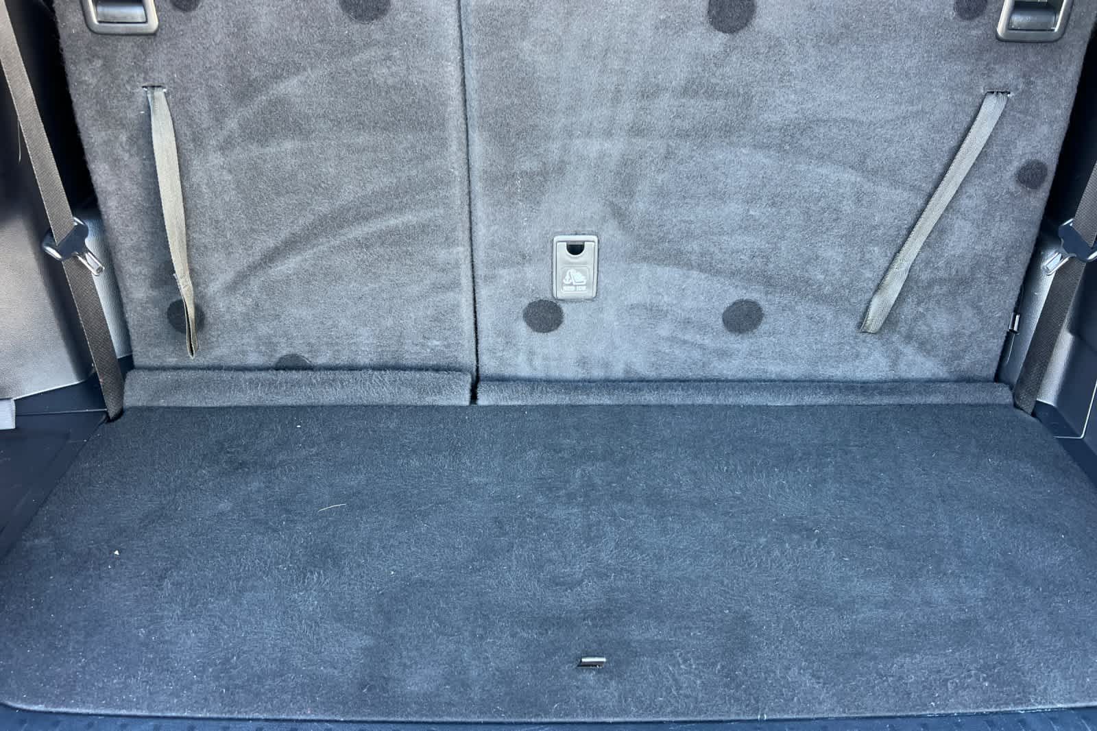 Thumbnail: 2023 Toyota Highlander - 17