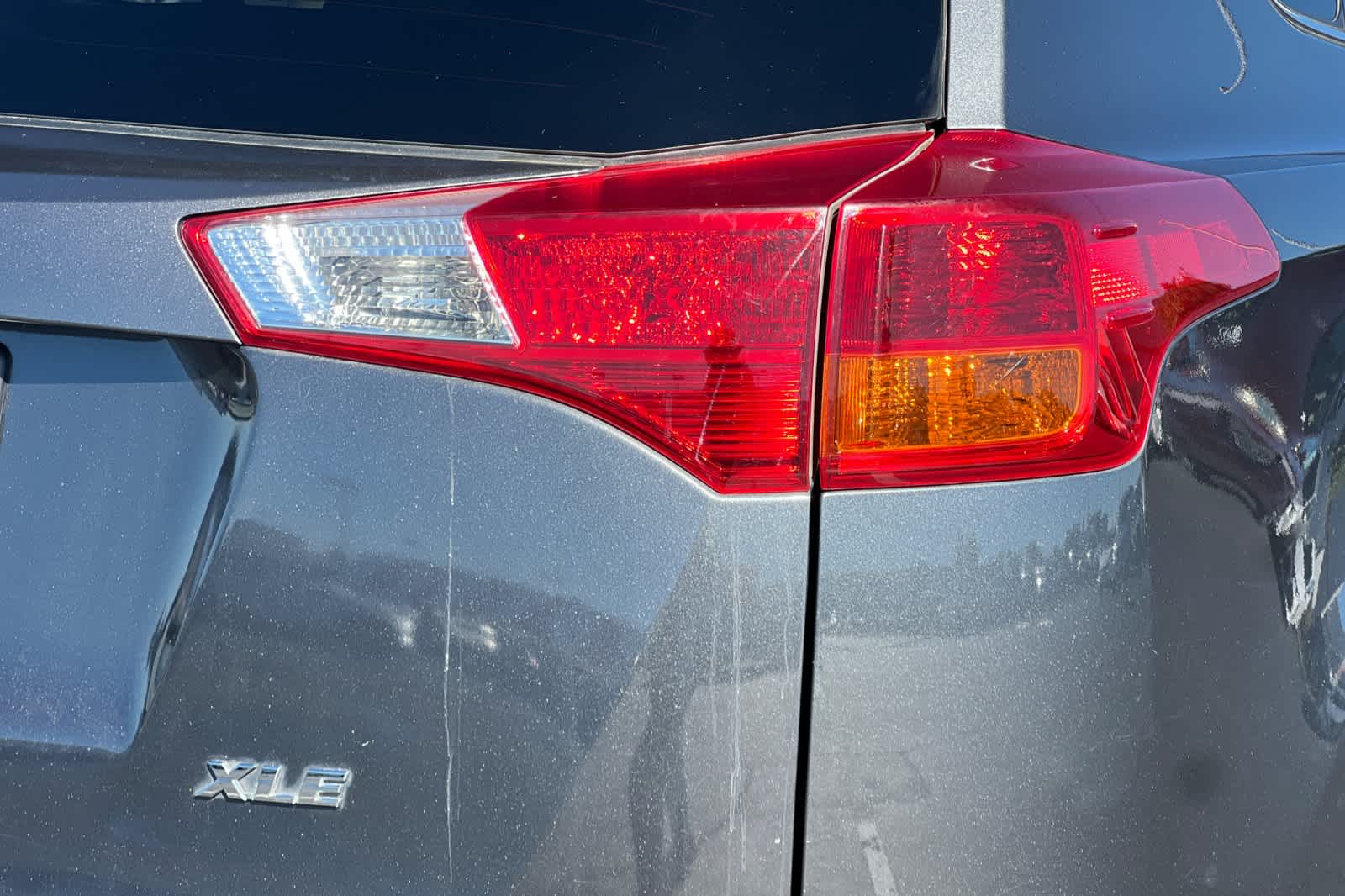 Thumbnail: 2015 Toyota RAV4 - 28