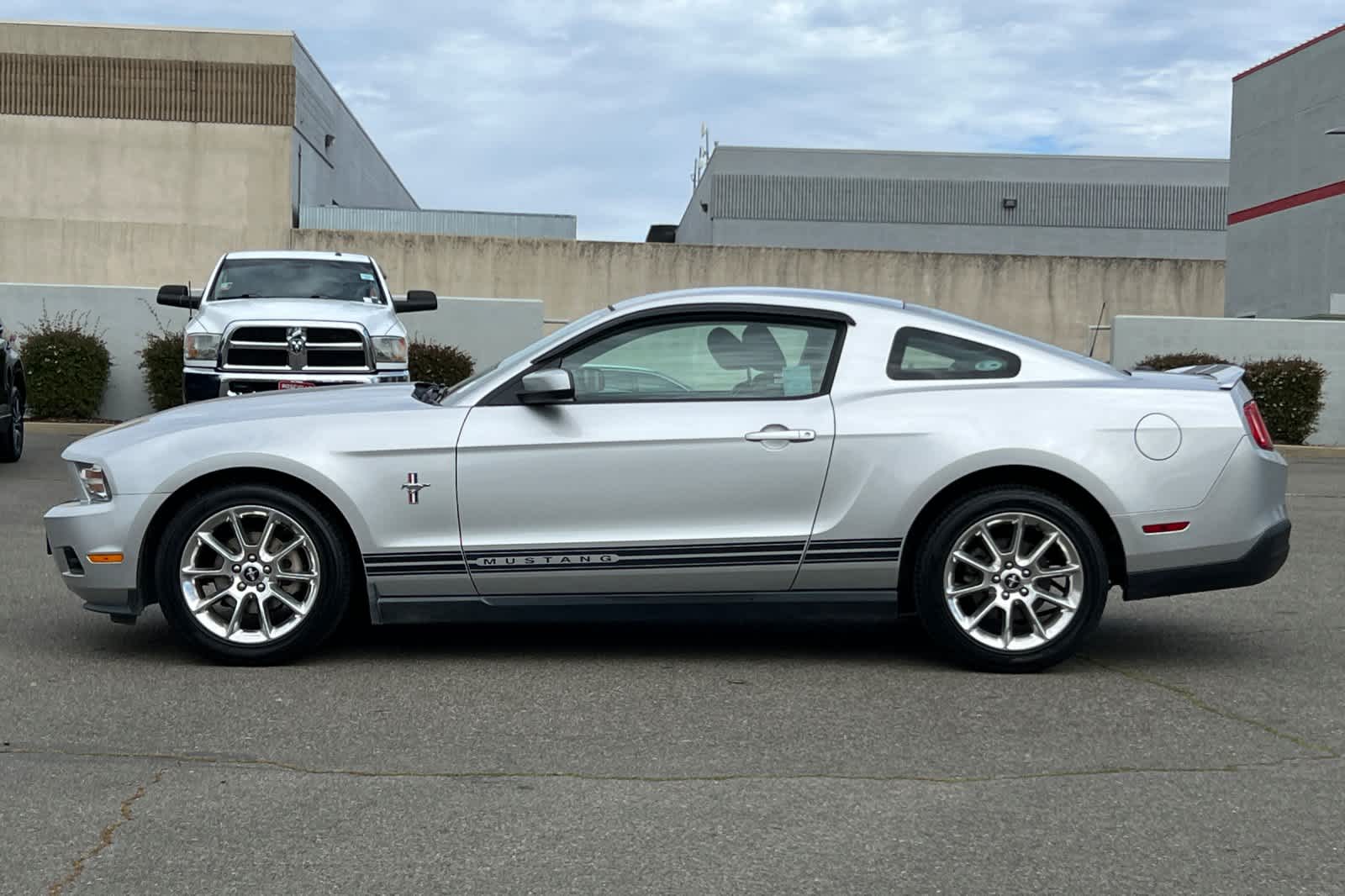 2010 Ford Mustang Base 10