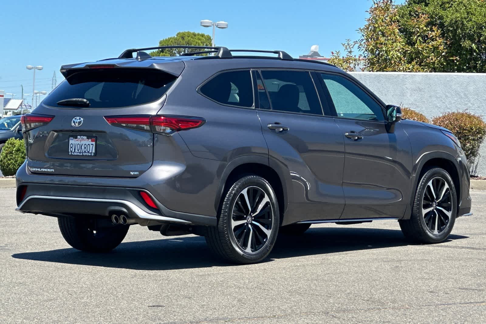 Thumbnail: 2021 Toyota Highlander - 2