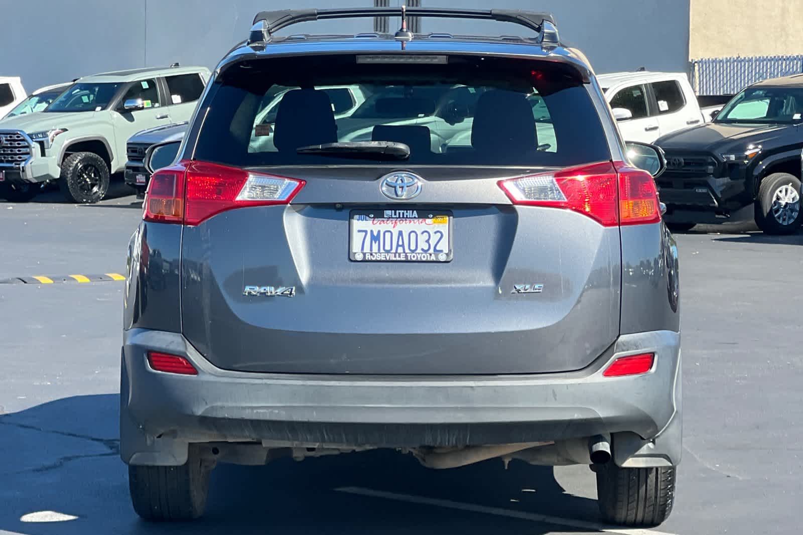 Thumbnail: 2015 Toyota RAV4 - 8