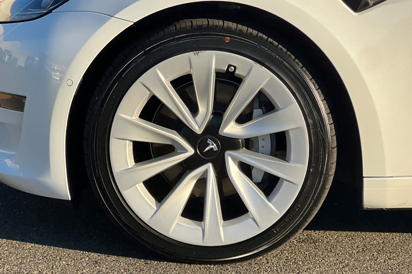 Thumbnail: 2021 Tesla Model 3 - 27