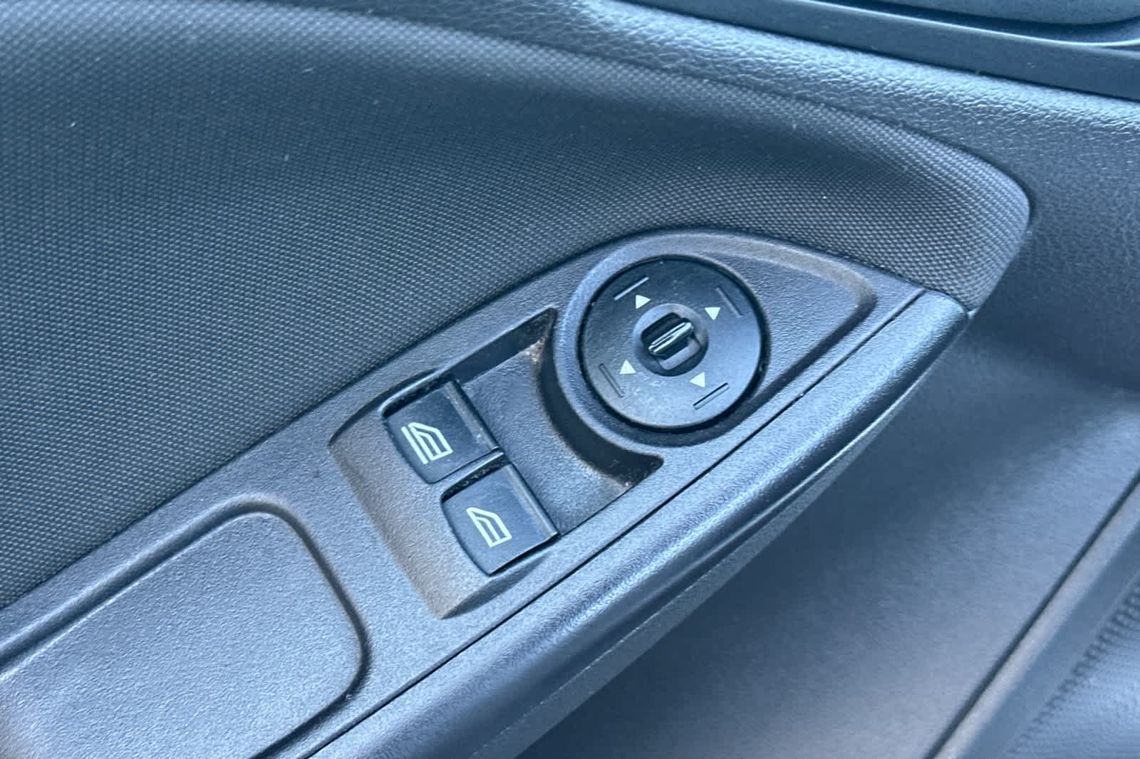 Thumbnail: 2015 Ford Focus - 13