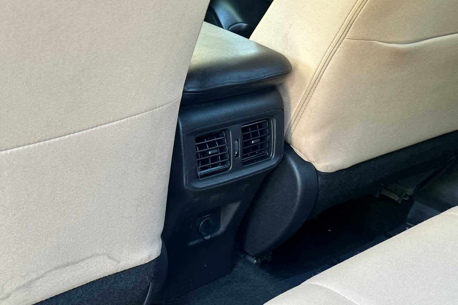 Thumbnail: 2022 Toyota RAV4 - 14