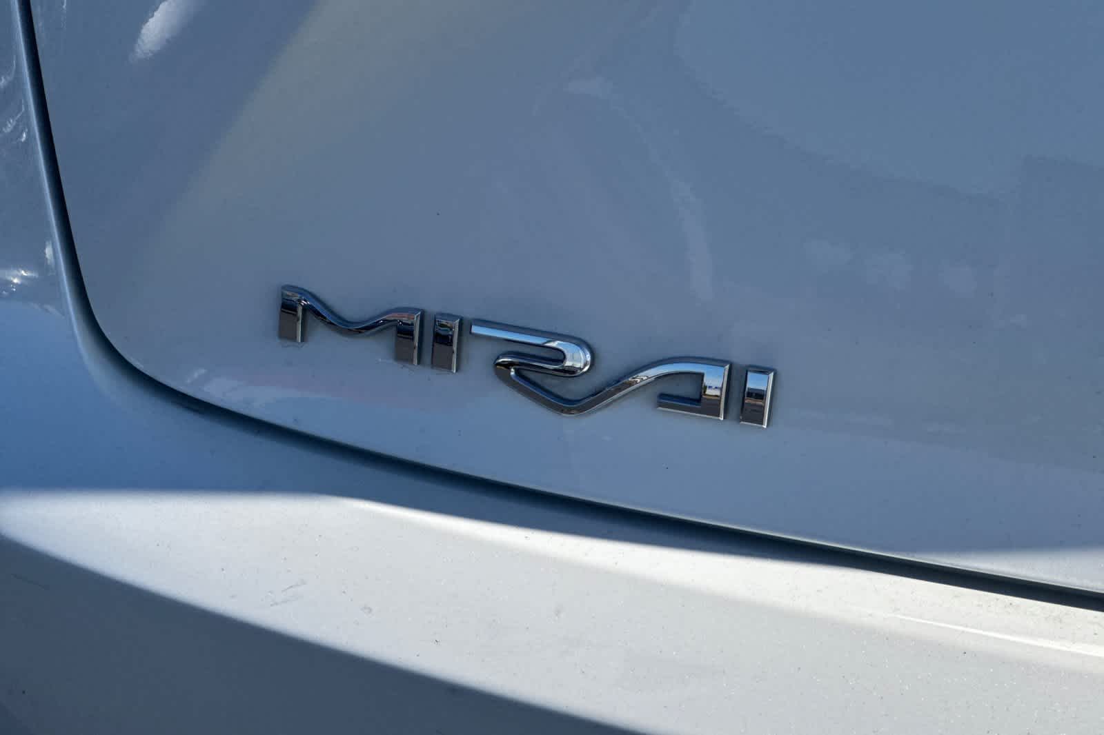 Thumbnail: 2016 Toyota Mirai - 31