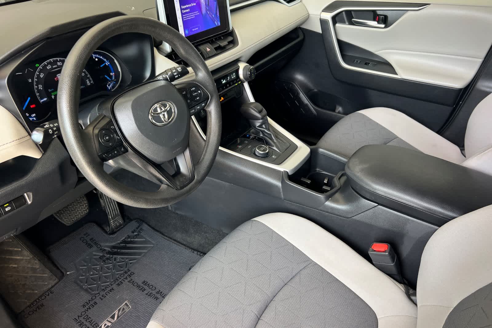 Thumbnail: 2023 Toyota RAV4 - 11