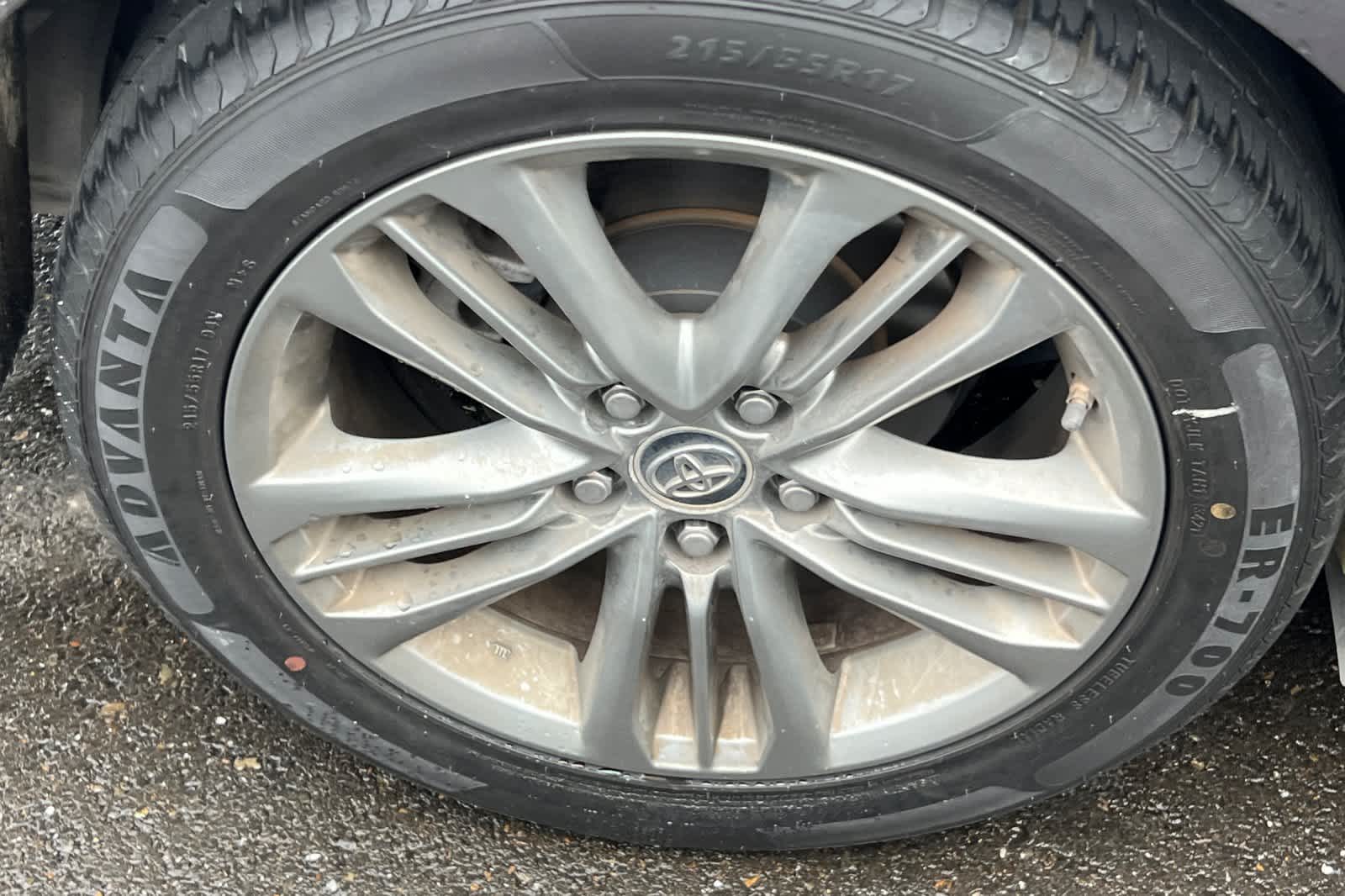 Thumbnail: 2015 Toyota Camry - 13