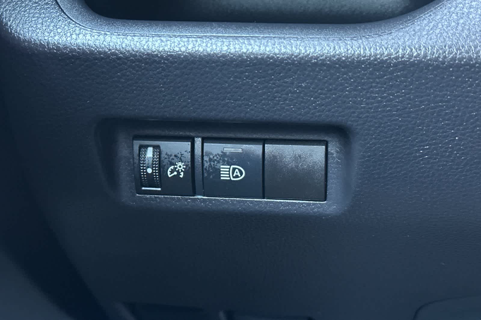 Thumbnail: 2025 Toyota RAV4 - 30