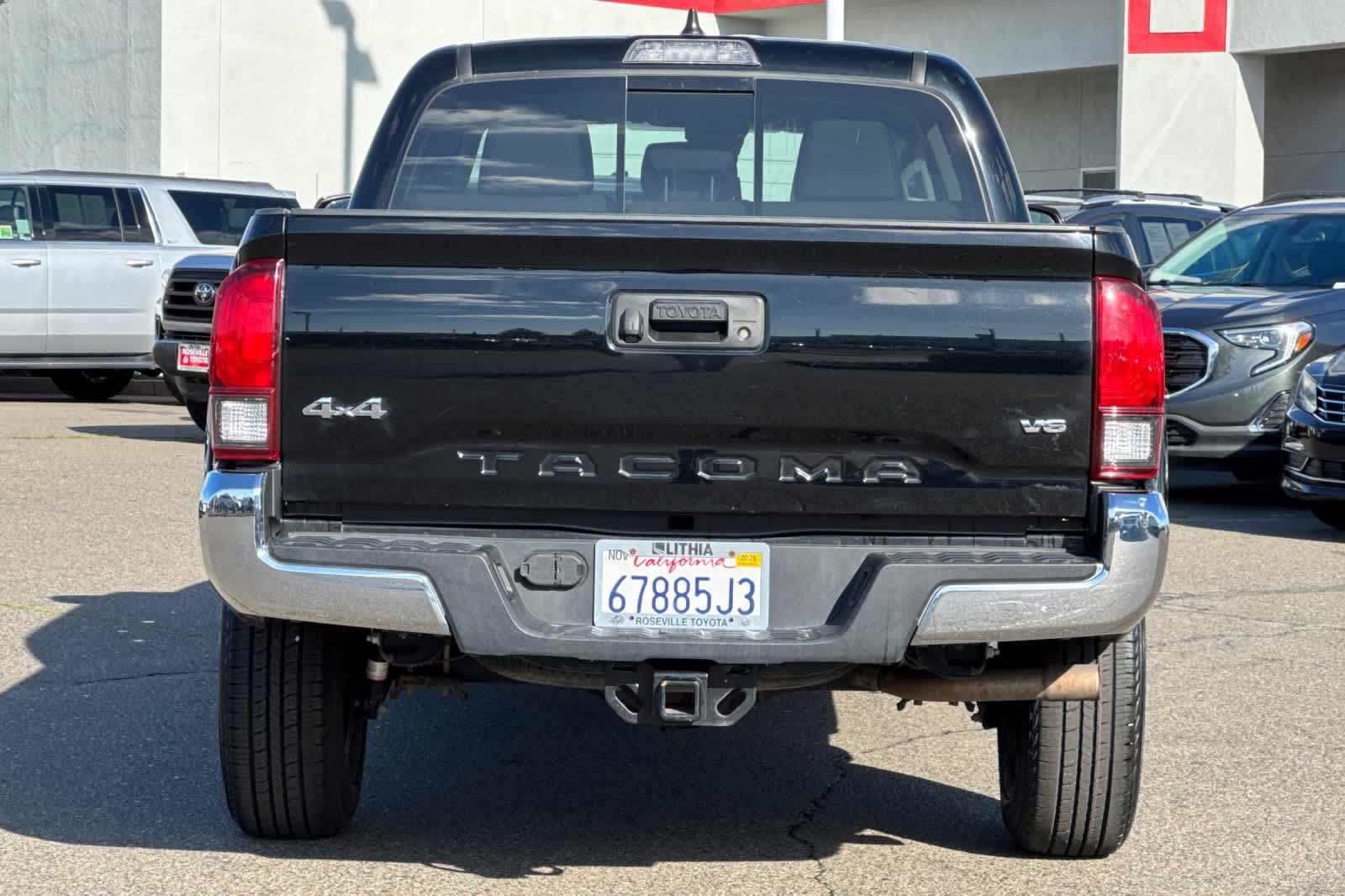 Thumbnail: 2022 Toyota Tacoma - 8