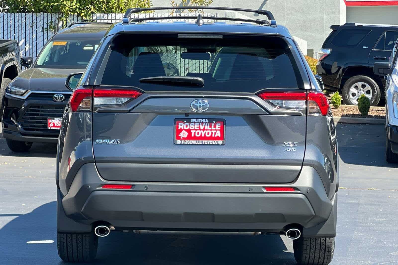 Thumbnail: 2025 Toyota RAV4 - 7