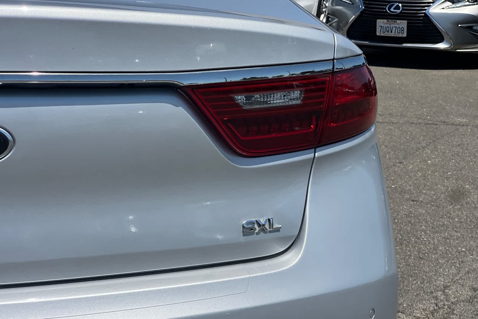Thumbnail: 2017 Kia Cadenza - 28