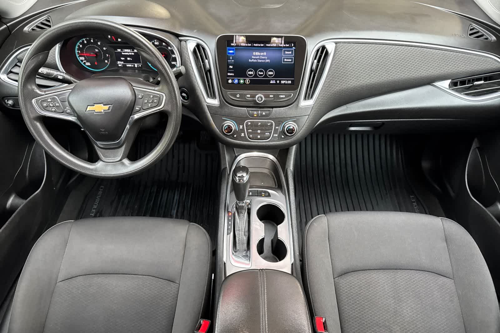 Thumbnail: 2020 Chevrolet Malibu - 3