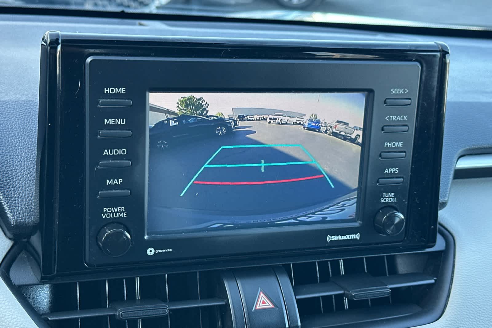Thumbnail: 2021 Toyota RAV4 - 21