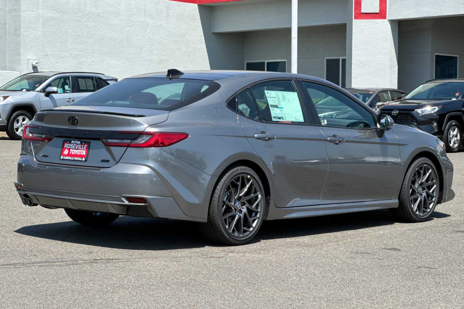 2025 Toyota Camry XSE 2