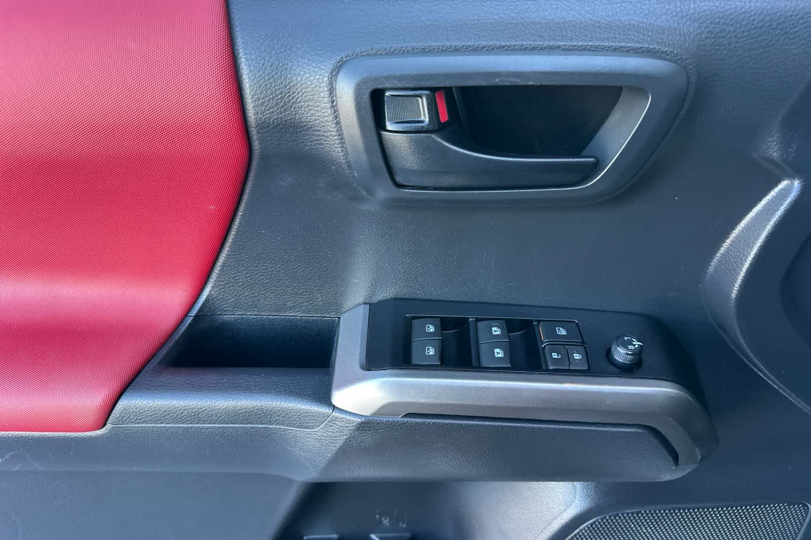 Thumbnail: 2023 Toyota Tacoma - 12