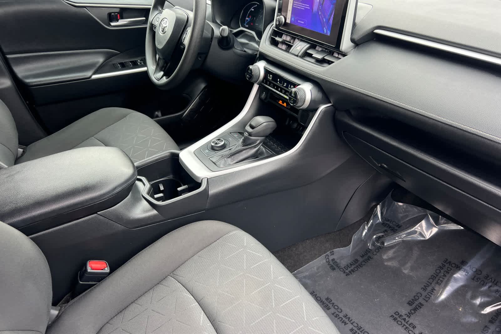 Thumbnail: 2024 Toyota RAV4 - 17