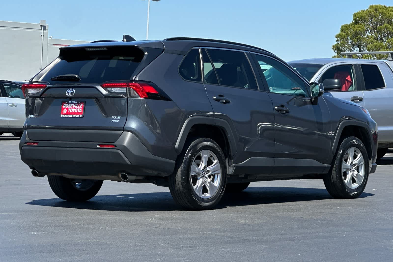 Thumbnail: 2022 Toyota RAV4 - 2