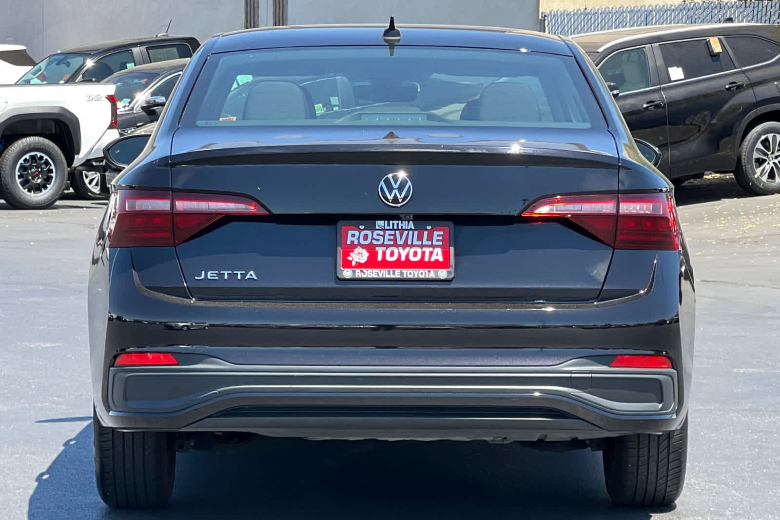 Thumbnail: 2024 Volkswagen Jetta - 8