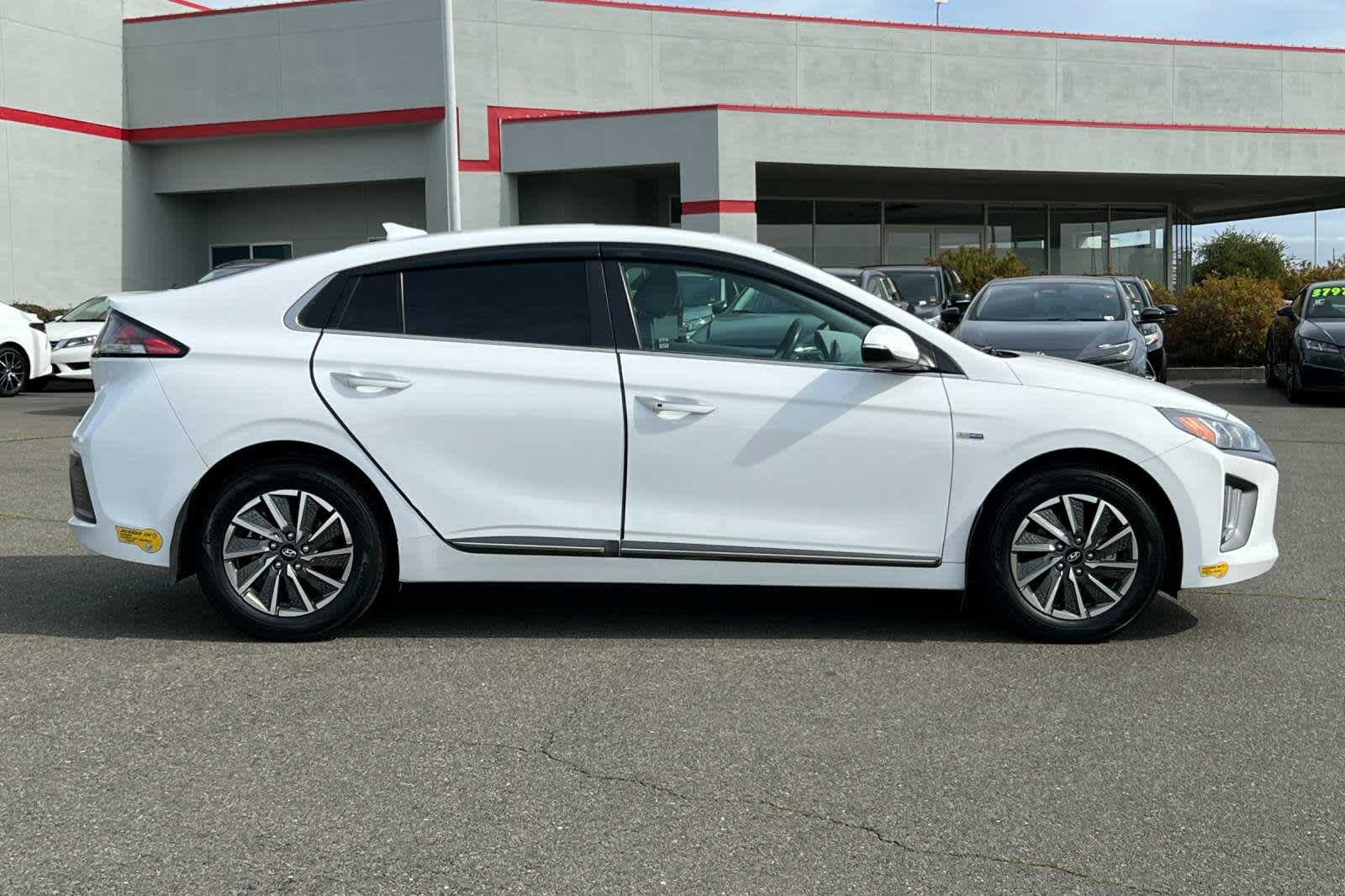 2020 Hyundai Ioniq Limited 6