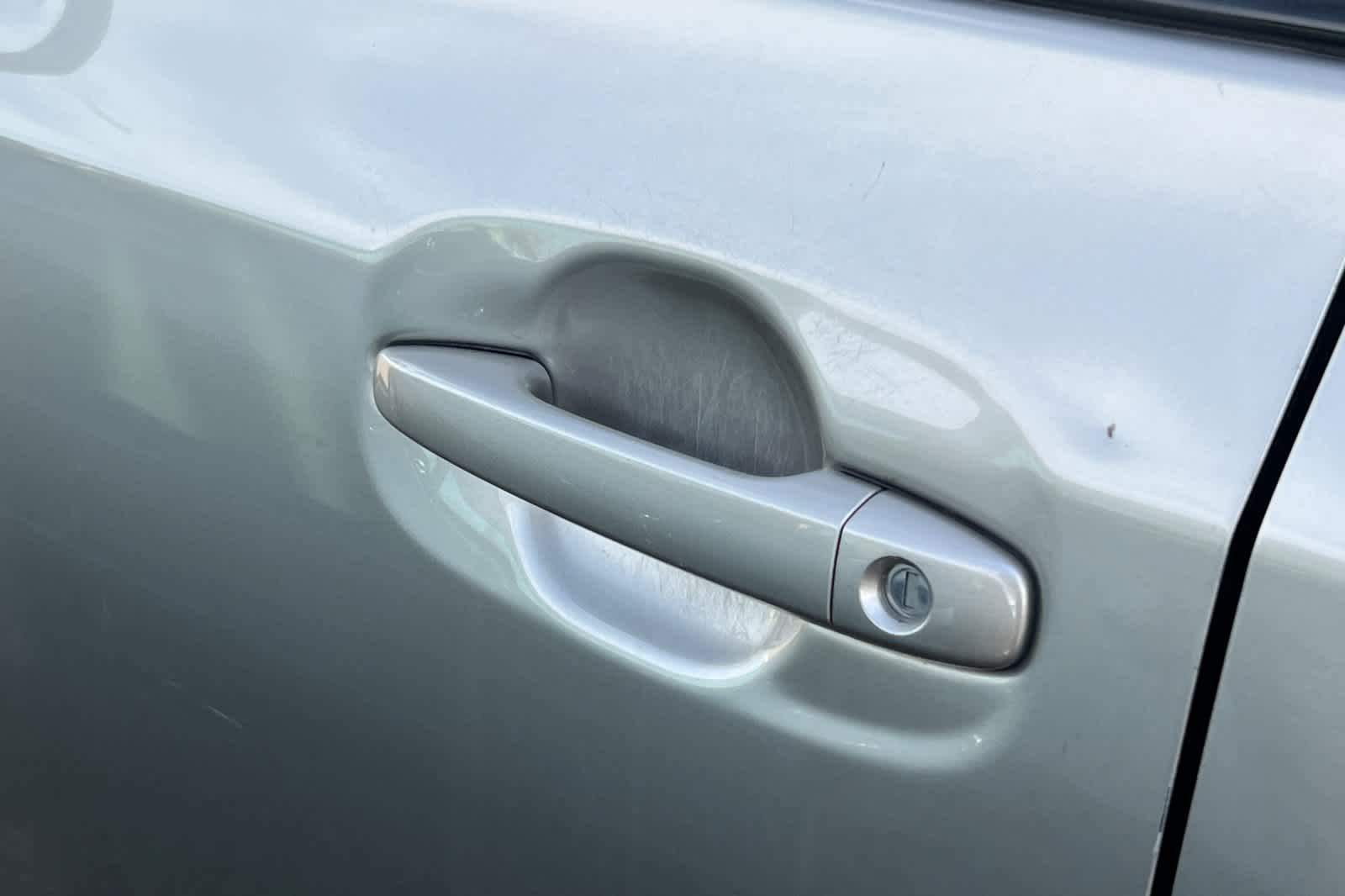 Thumbnail: 2015 Toyota Sienna - 18