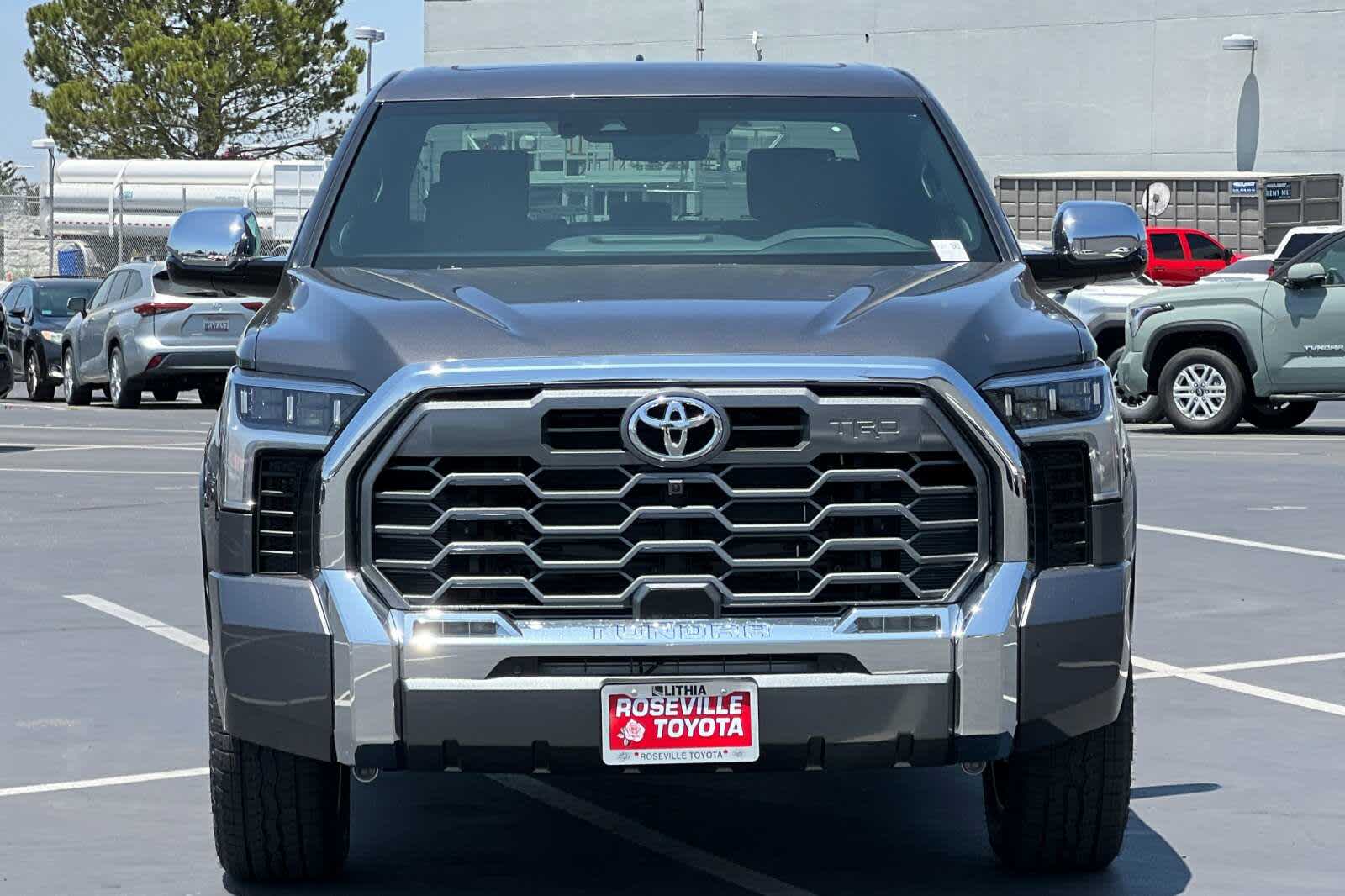 Thumbnail: 2025 Toyota Tundra - 10