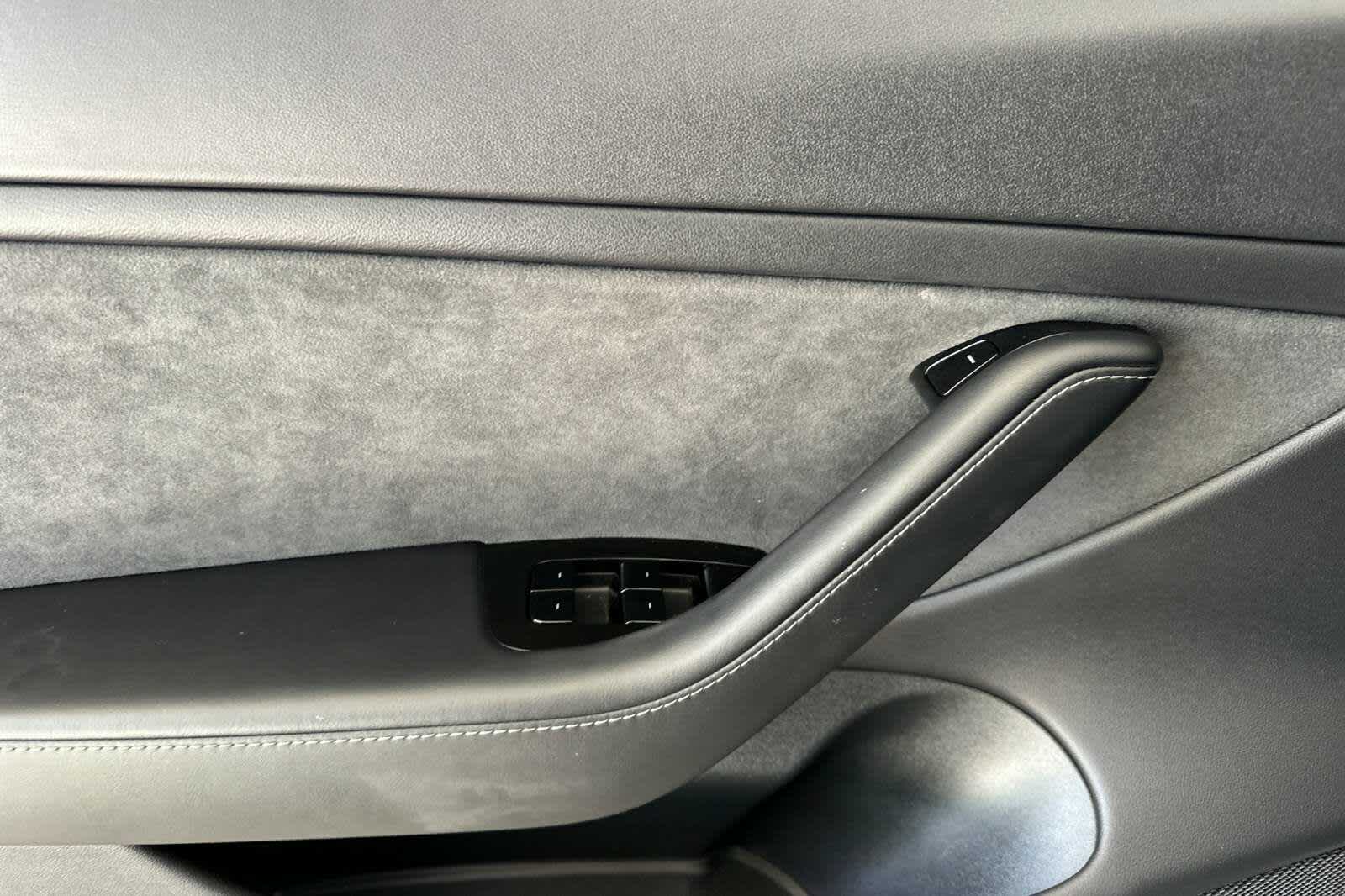 Thumbnail: 2018 Tesla Model 3 - 12