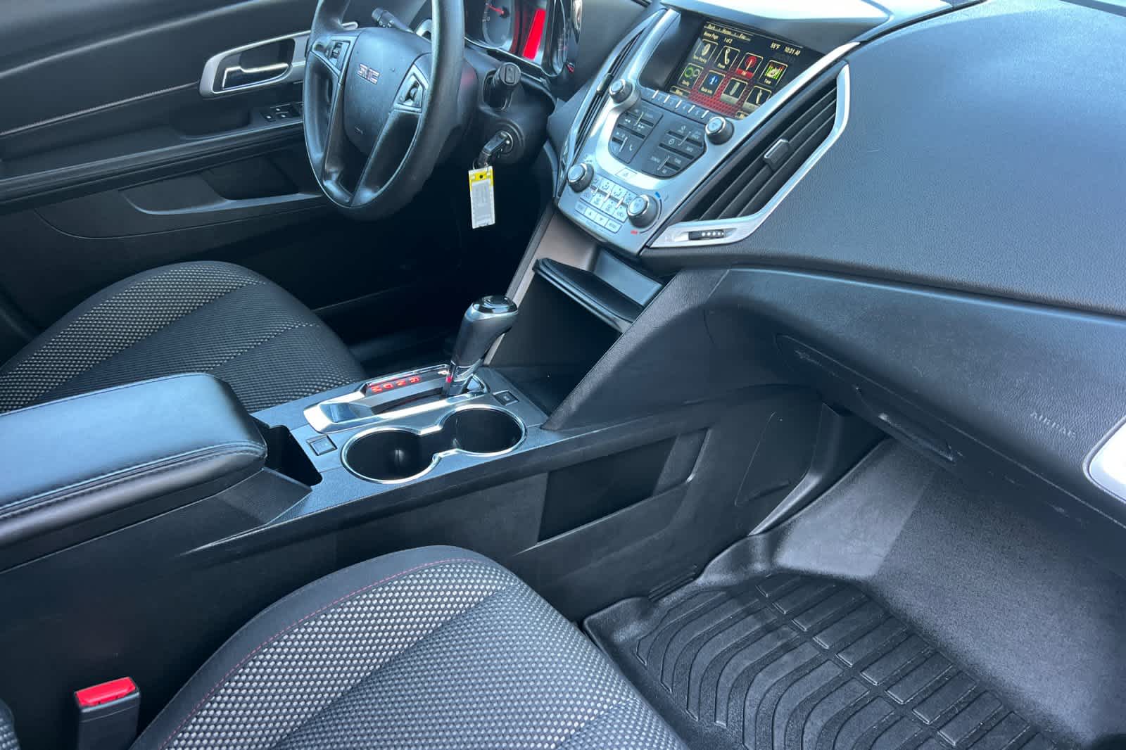 Thumbnail: 2016 GMC Terrain - 16