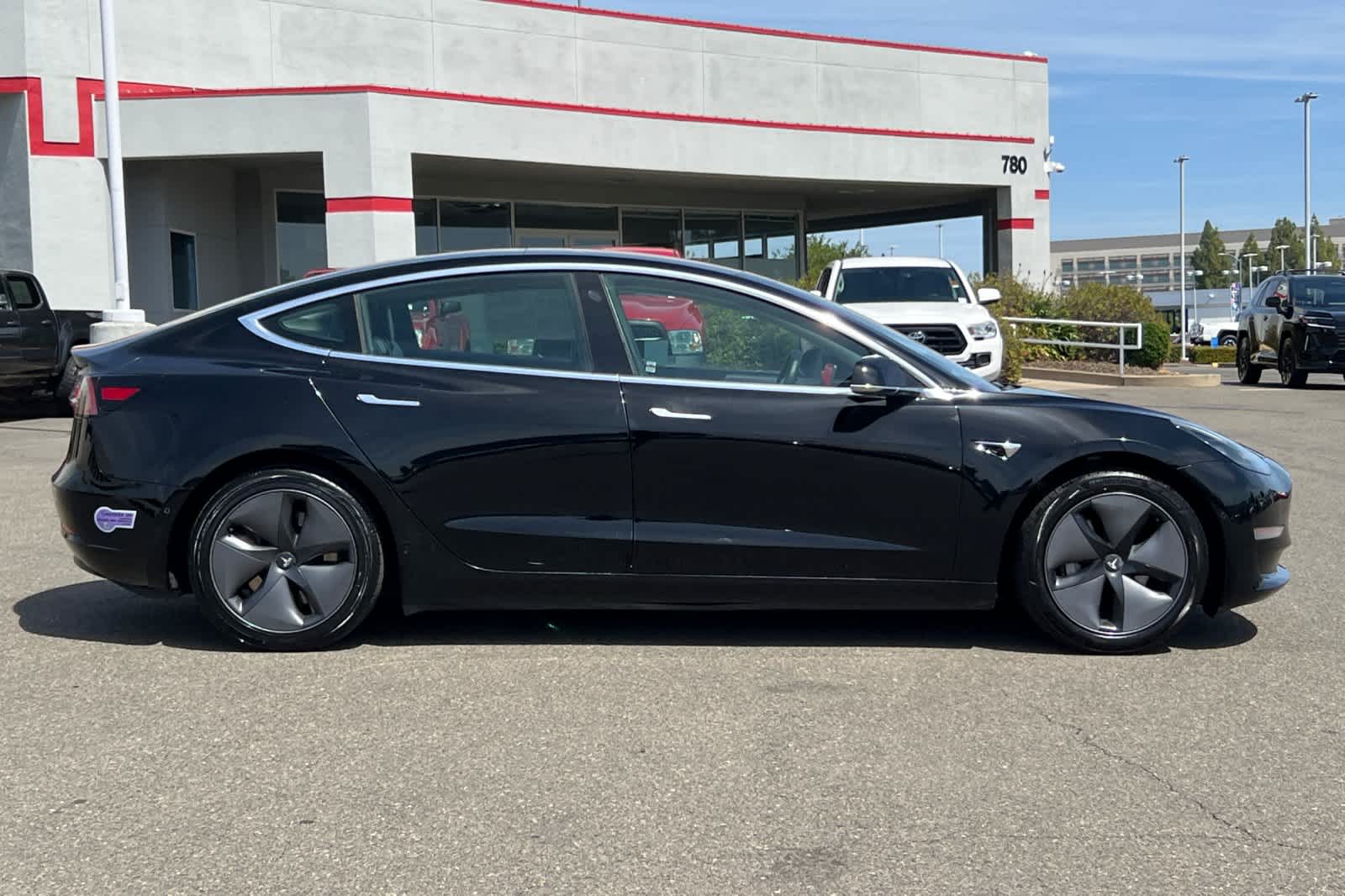 Thumbnail: 2019 Tesla Model 3 - 6