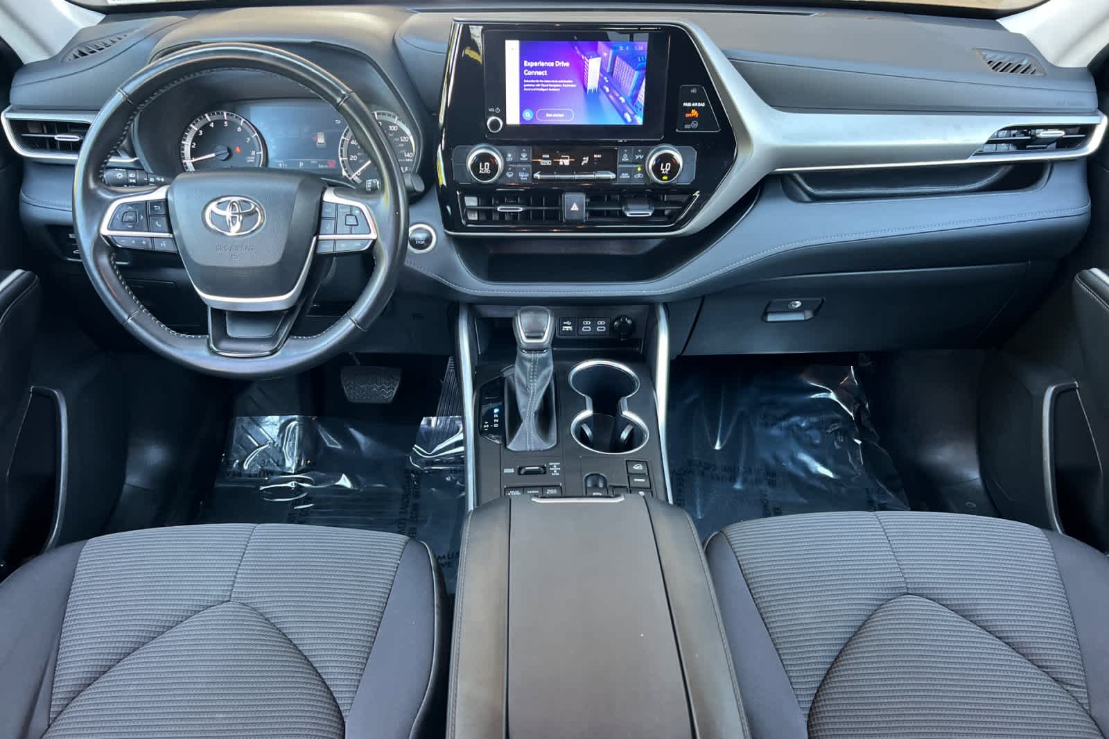 Thumbnail: 2024 Toyota Highlander - 3