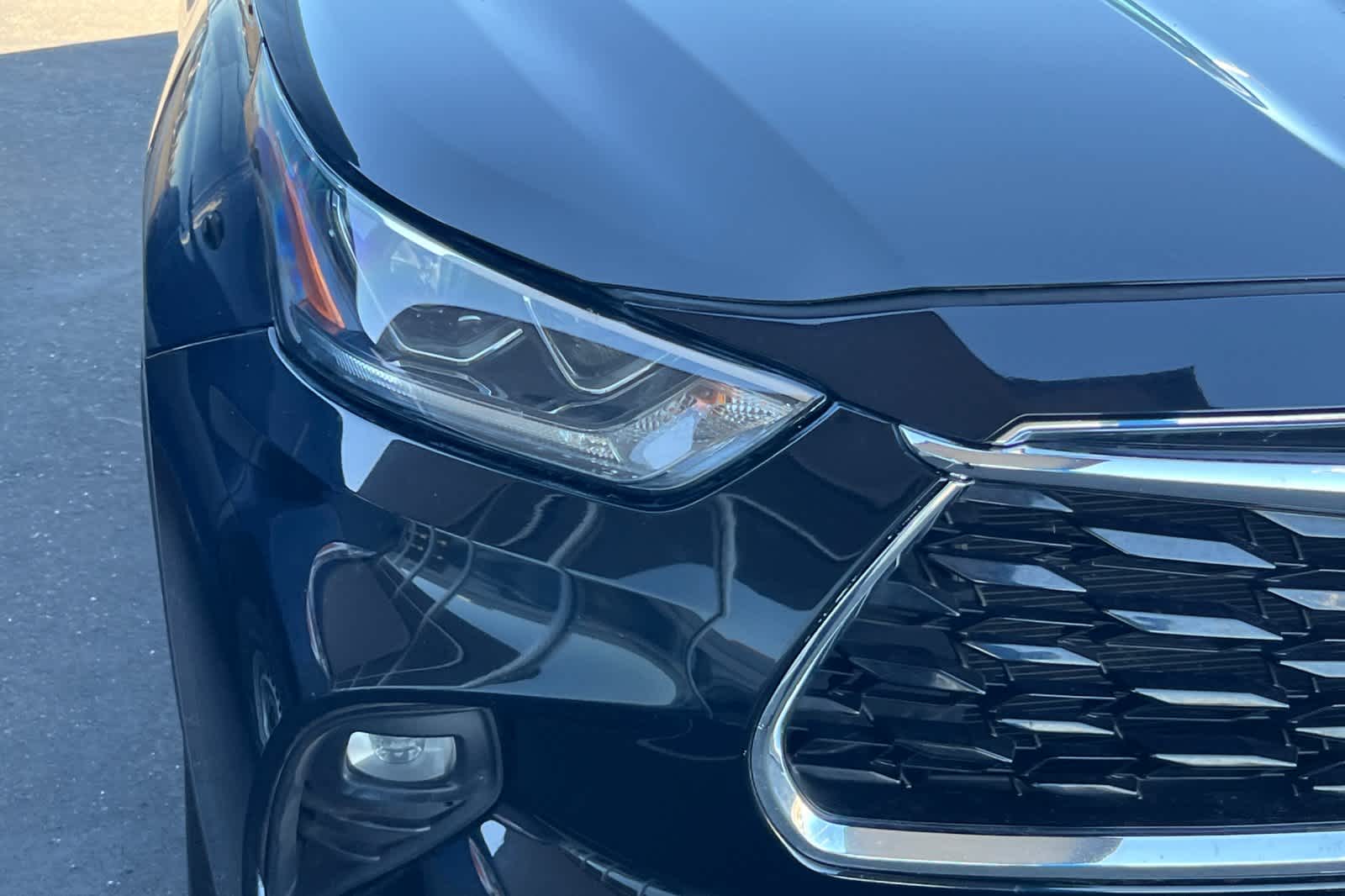 Thumbnail: 2023 Toyota Highlander - 13