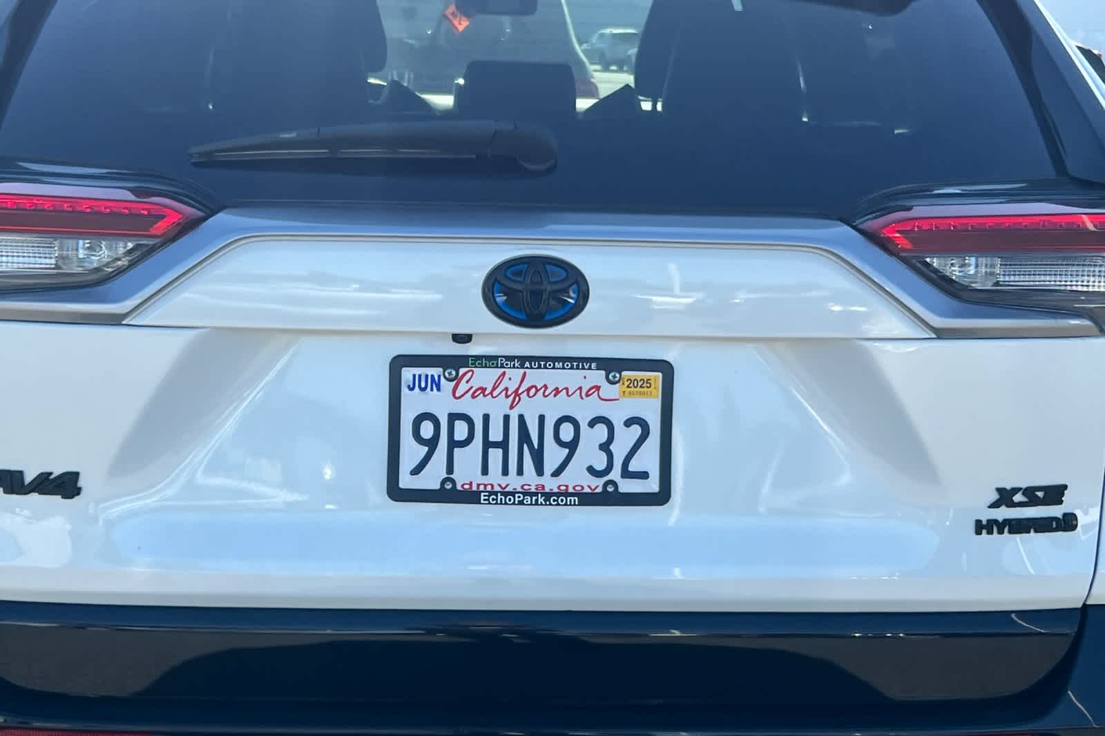 2019 Toyota RAV4 XSE 16