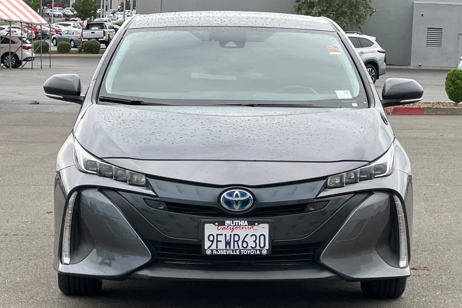 Thumbnail: 2017 Toyota Prius Prime - 10