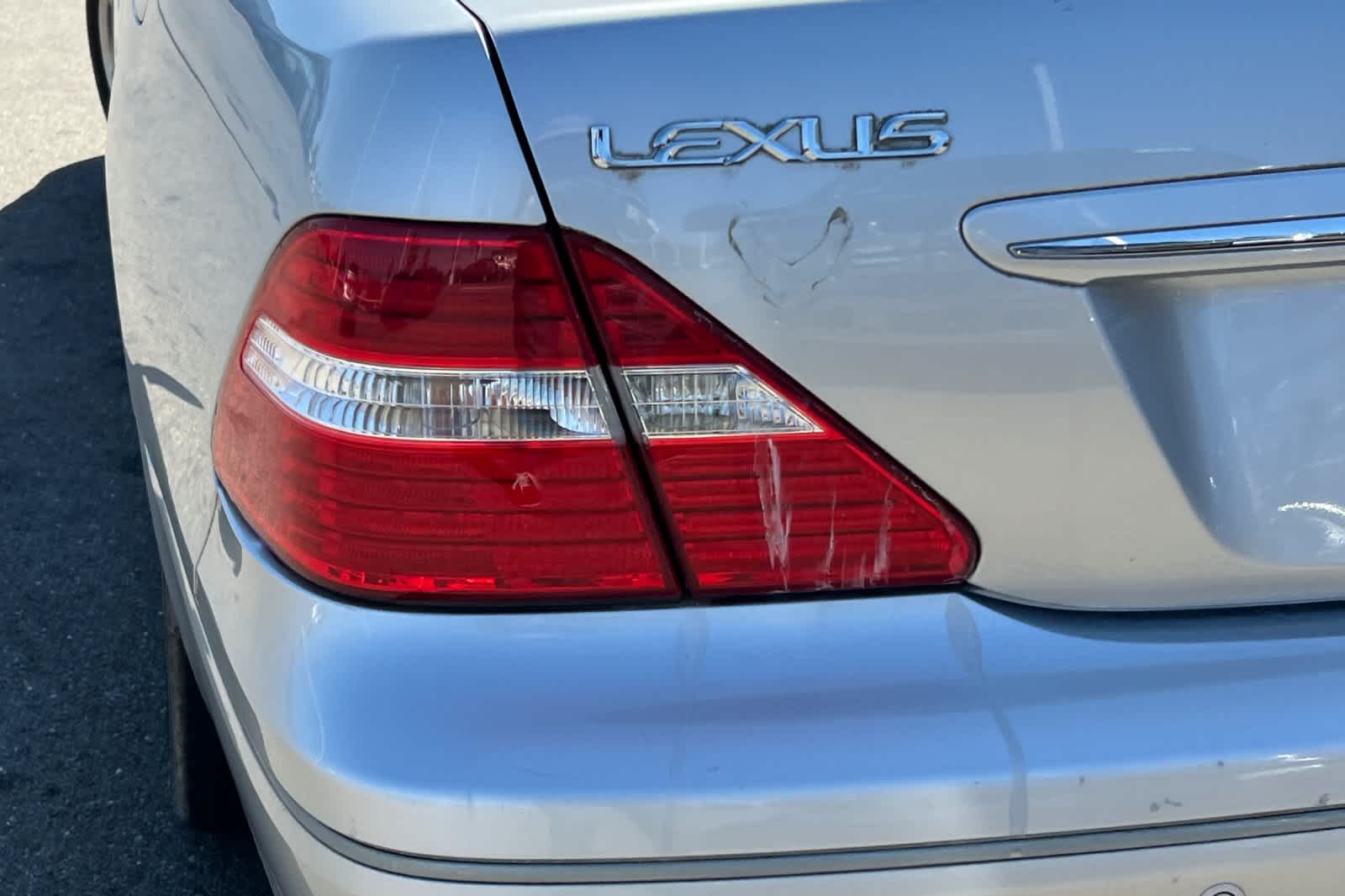 Thumbnail: 2005 Lexus LS - 14