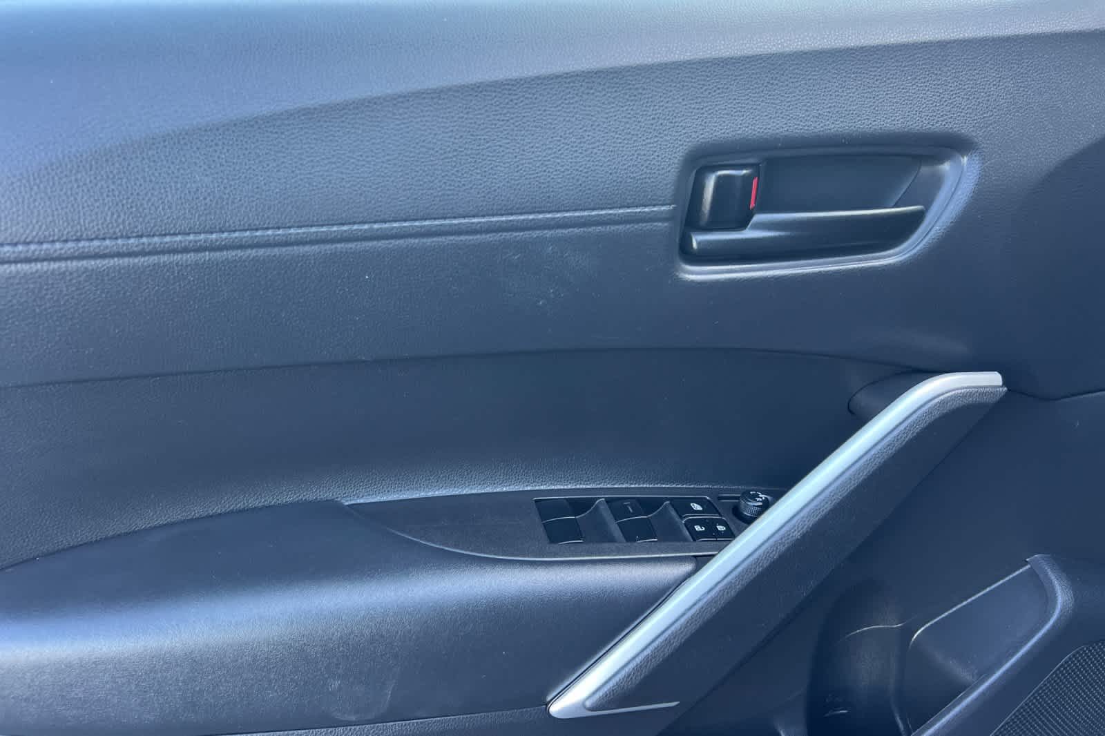 Thumbnail: 2022 Toyota Corolla Cross - 12