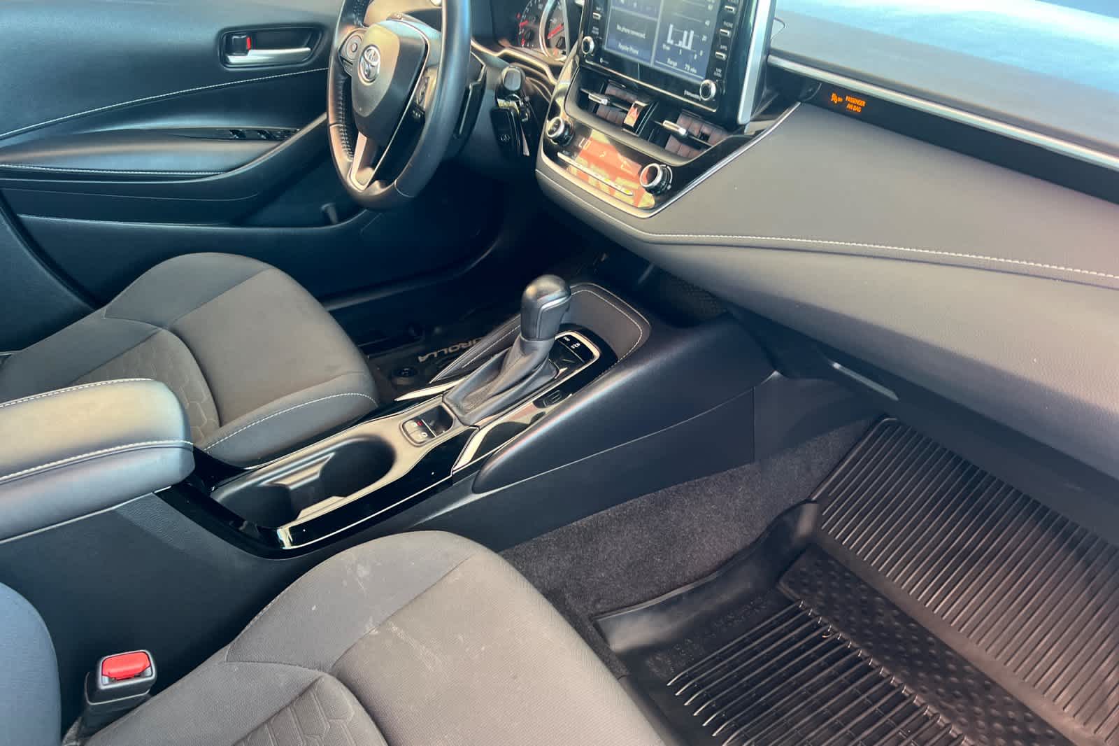 Thumbnail: 2021 Toyota Corolla - 16