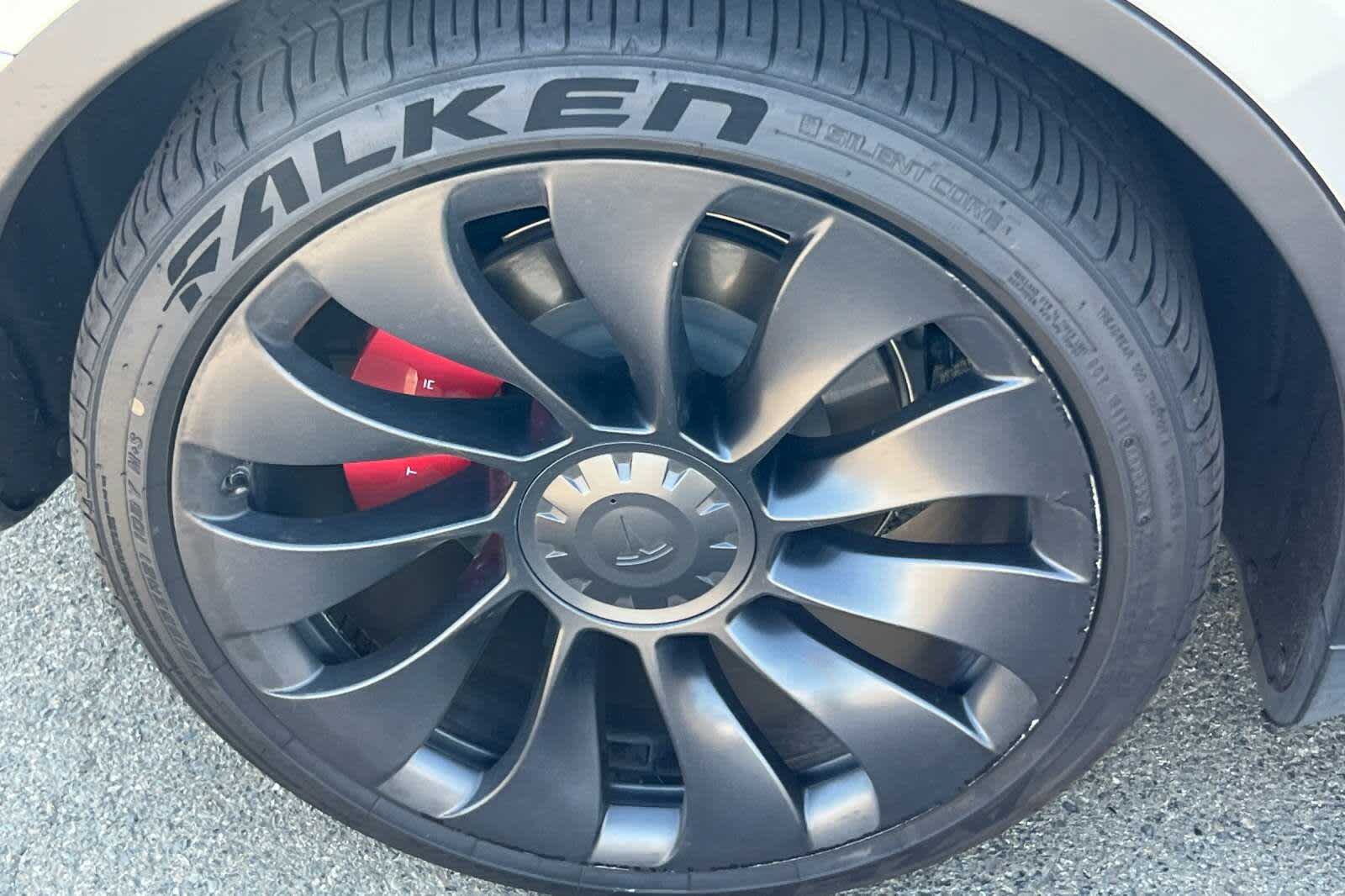 Thumbnail: 2022 Tesla Model Y - 14