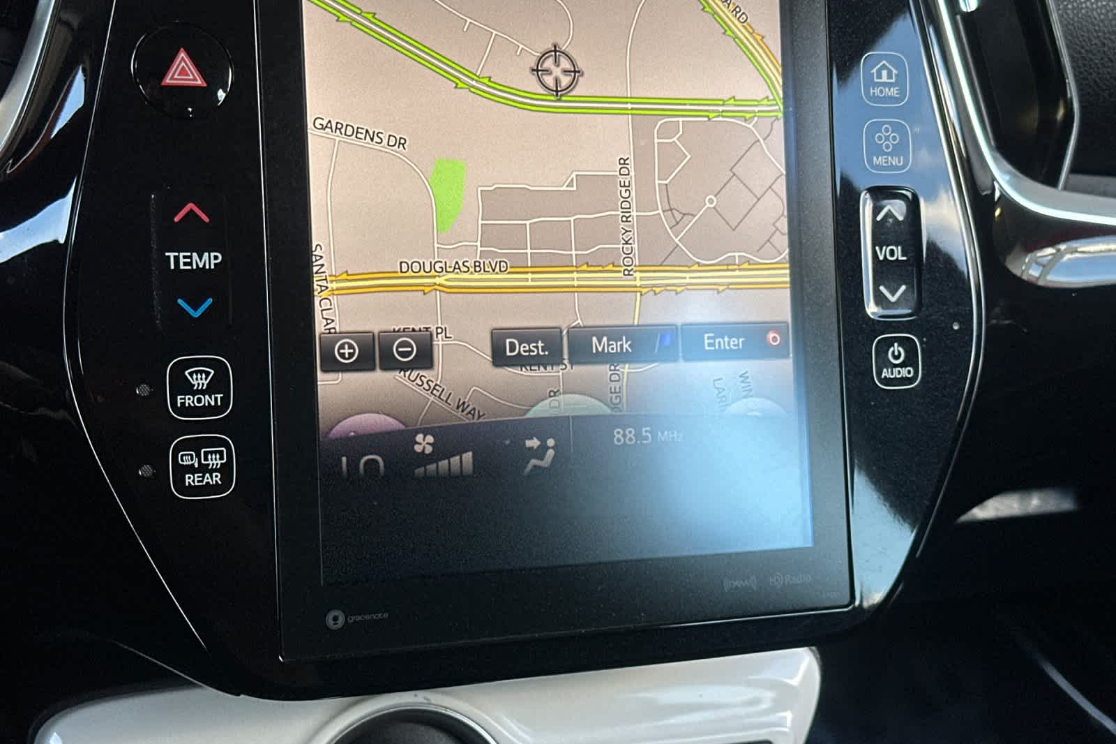 Thumbnail: 2019 Toyota Prius Prime - 23