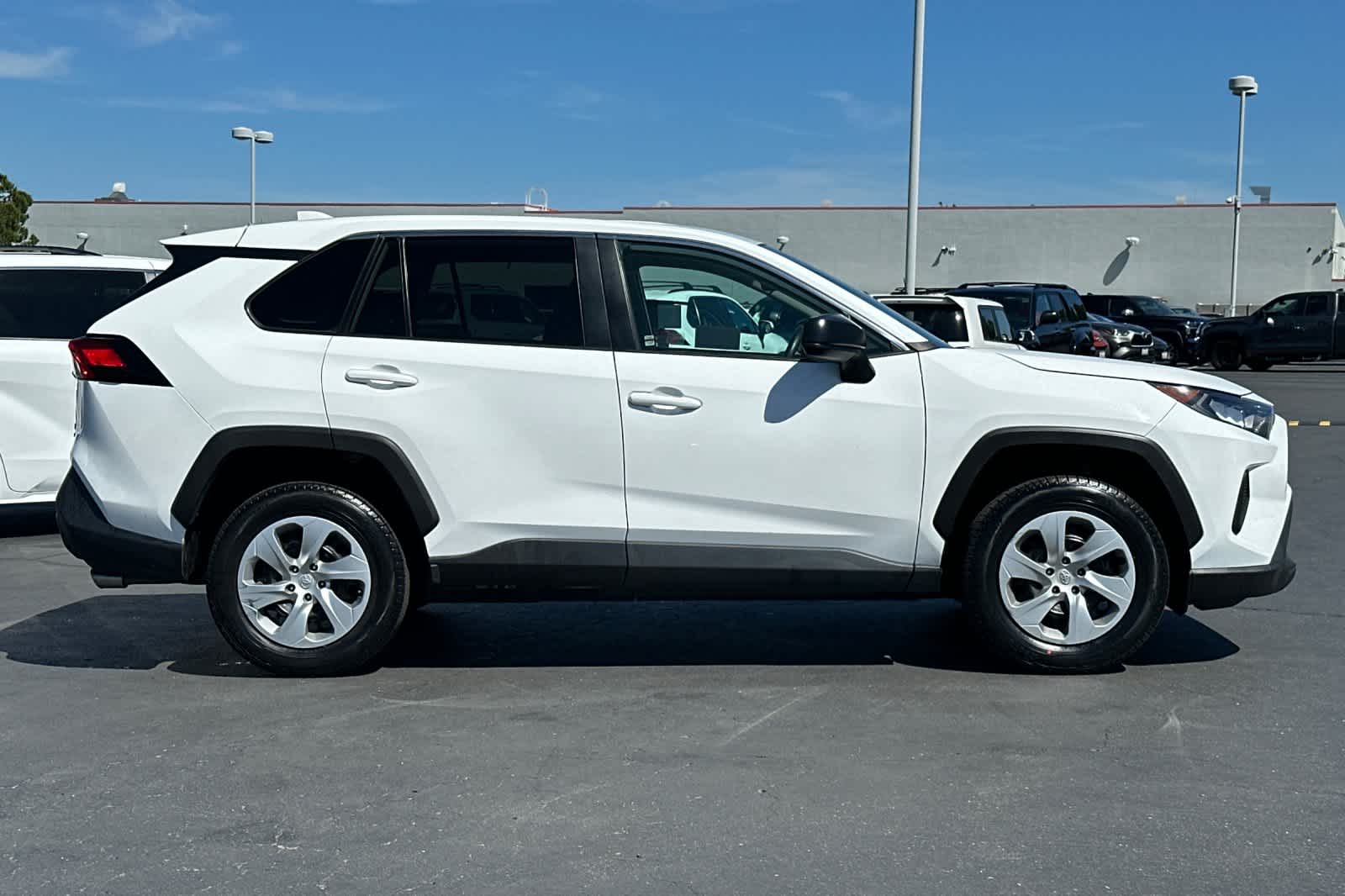 Thumbnail: 2022 Toyota RAV4 - 6