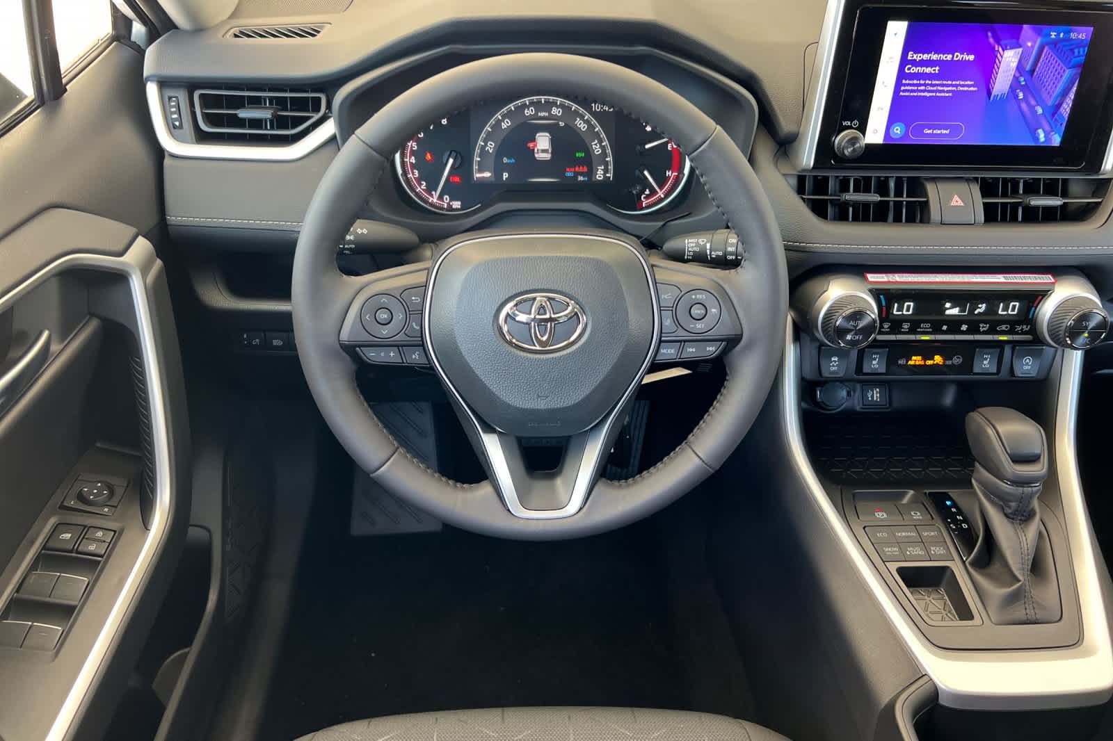 2025 Toyota RAV4 XLE 14