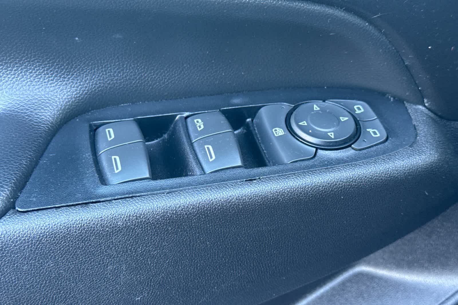 Thumbnail: 2019 Chevrolet Equinox - 13