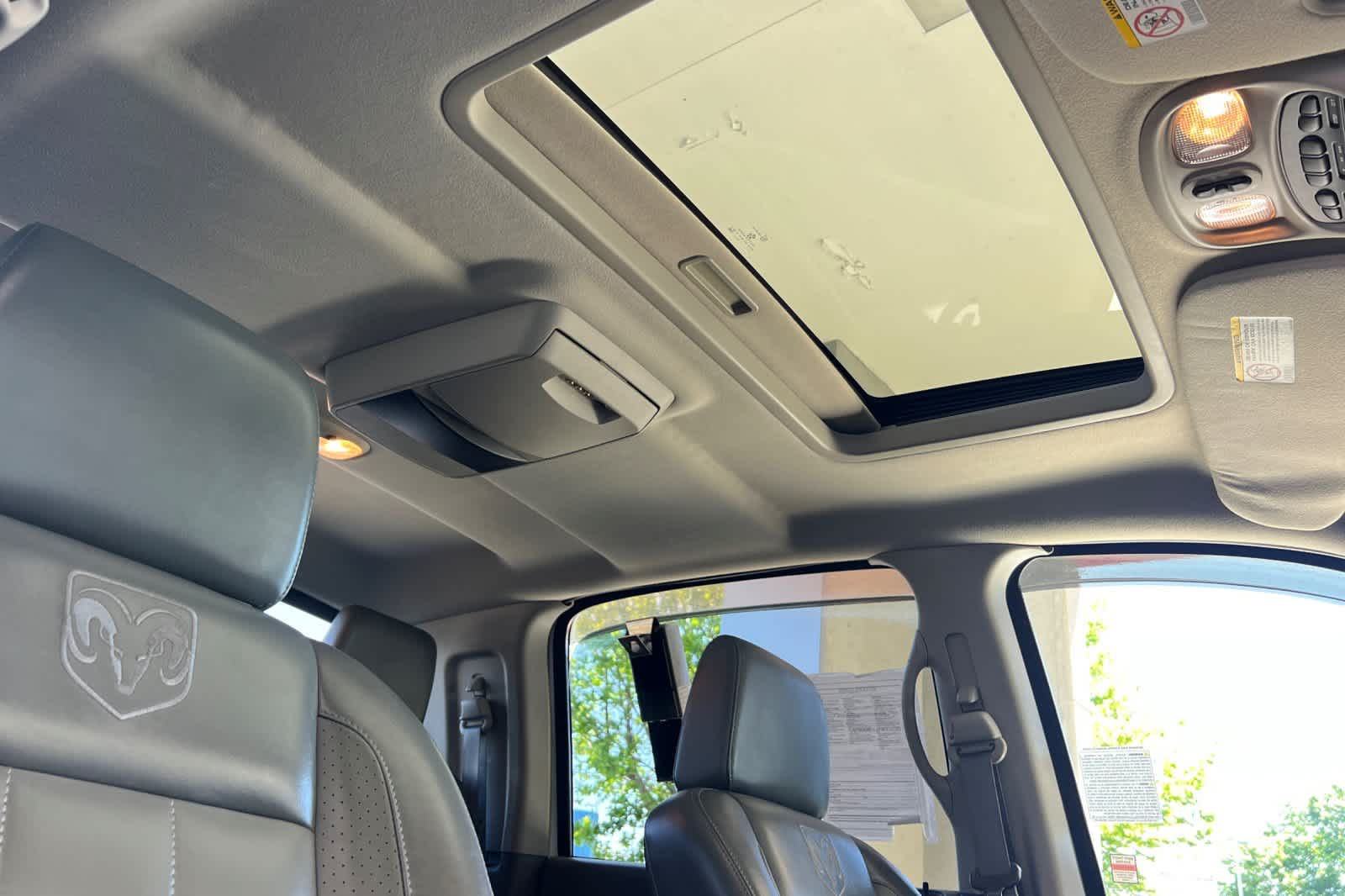 Thumbnail: 2007 Dodge Ram 1500 - 17