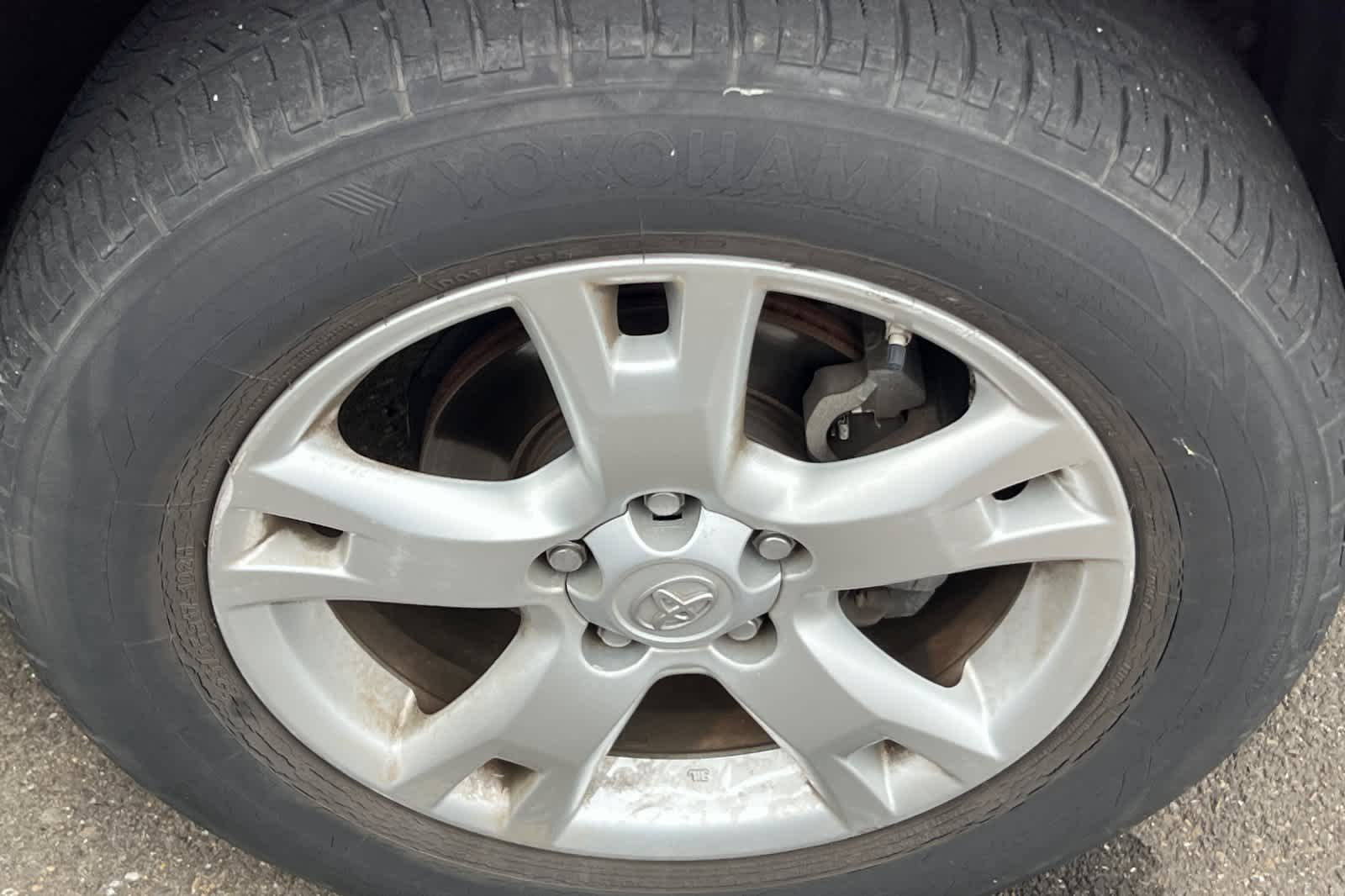 Thumbnail: 2012 Toyota RAV4 - 12