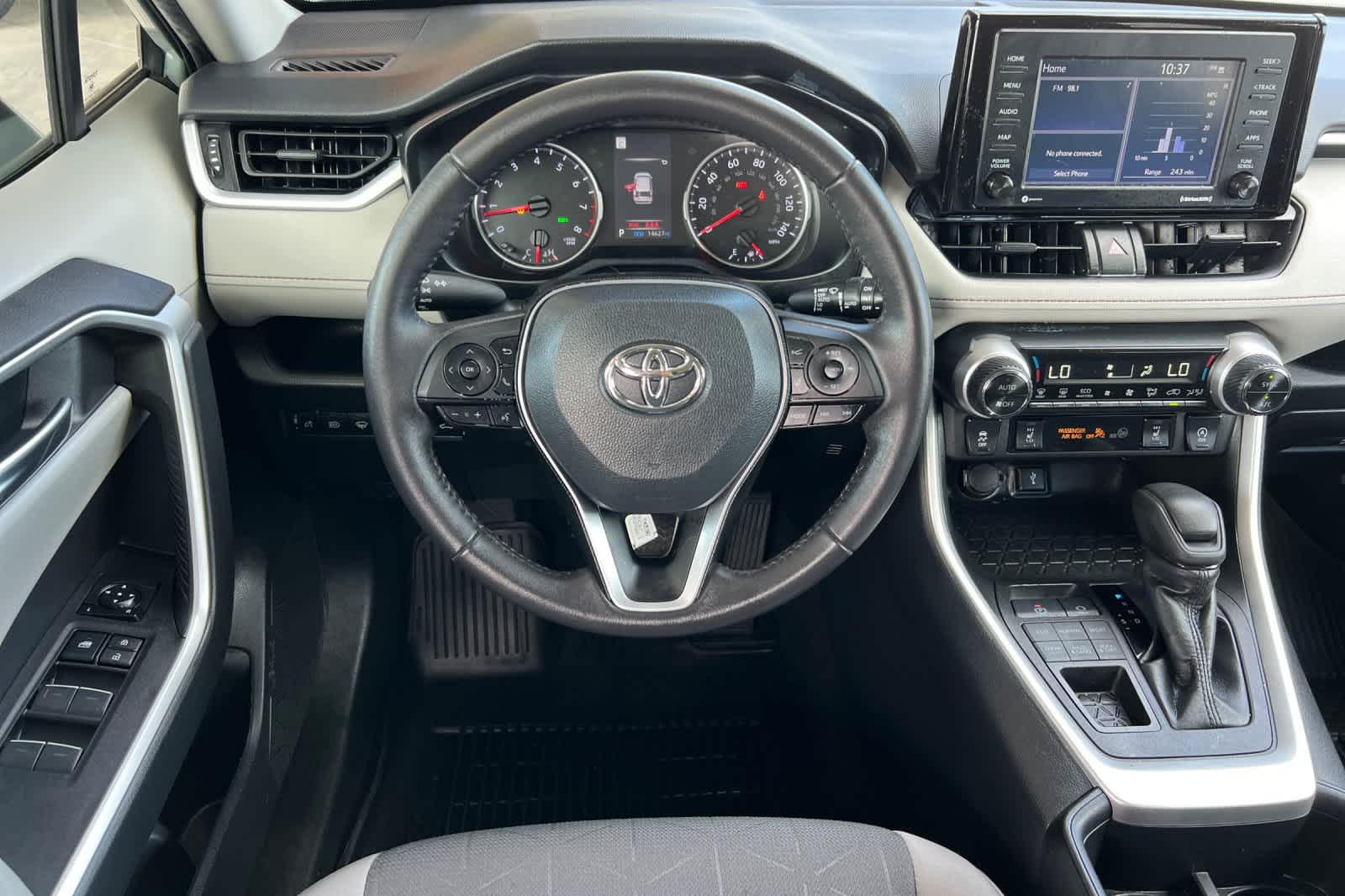 Thumbnail: 2022 Toyota RAV4 - 15