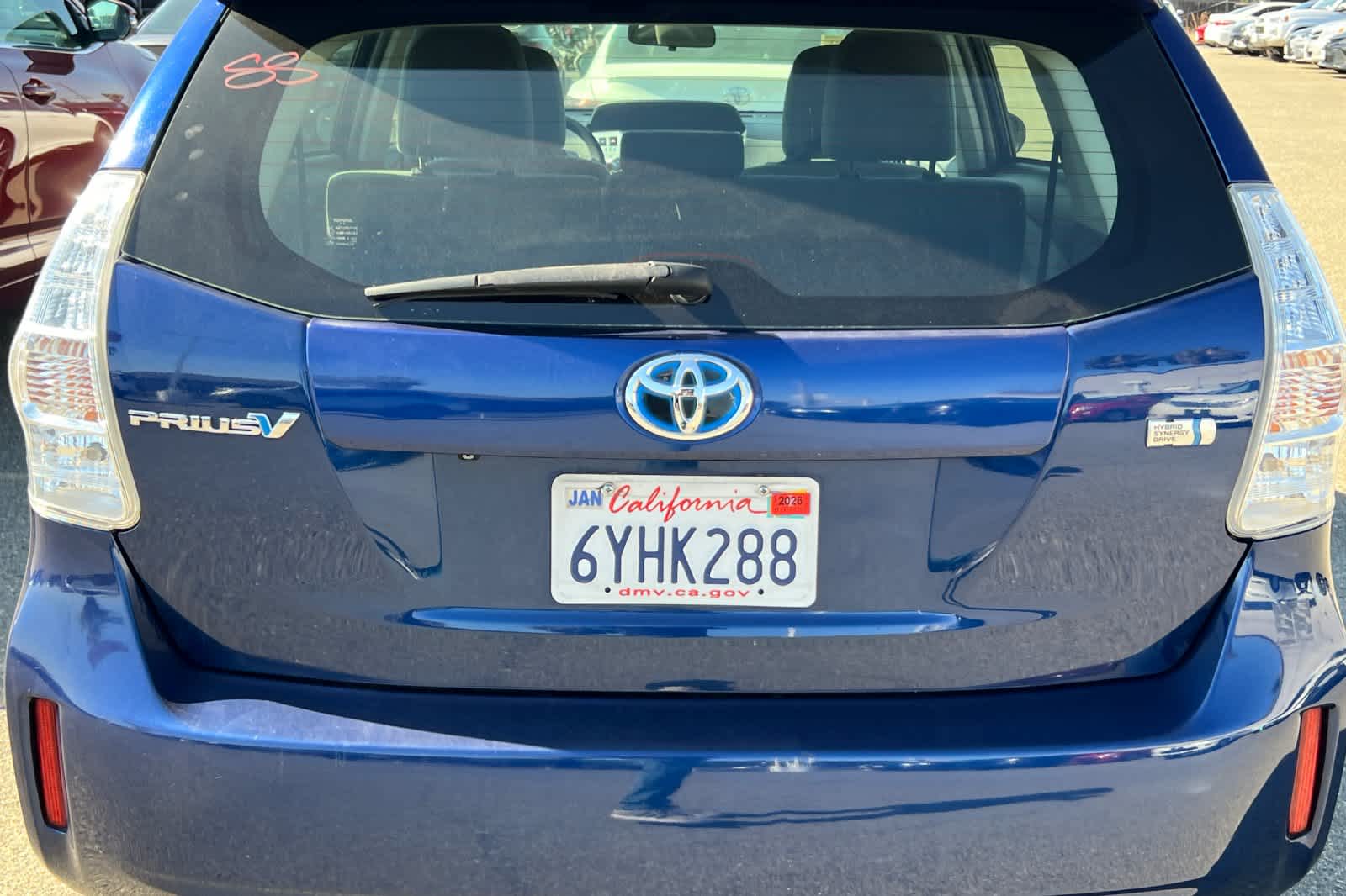 Thumbnail: 2013 Toyota Prius v - 22