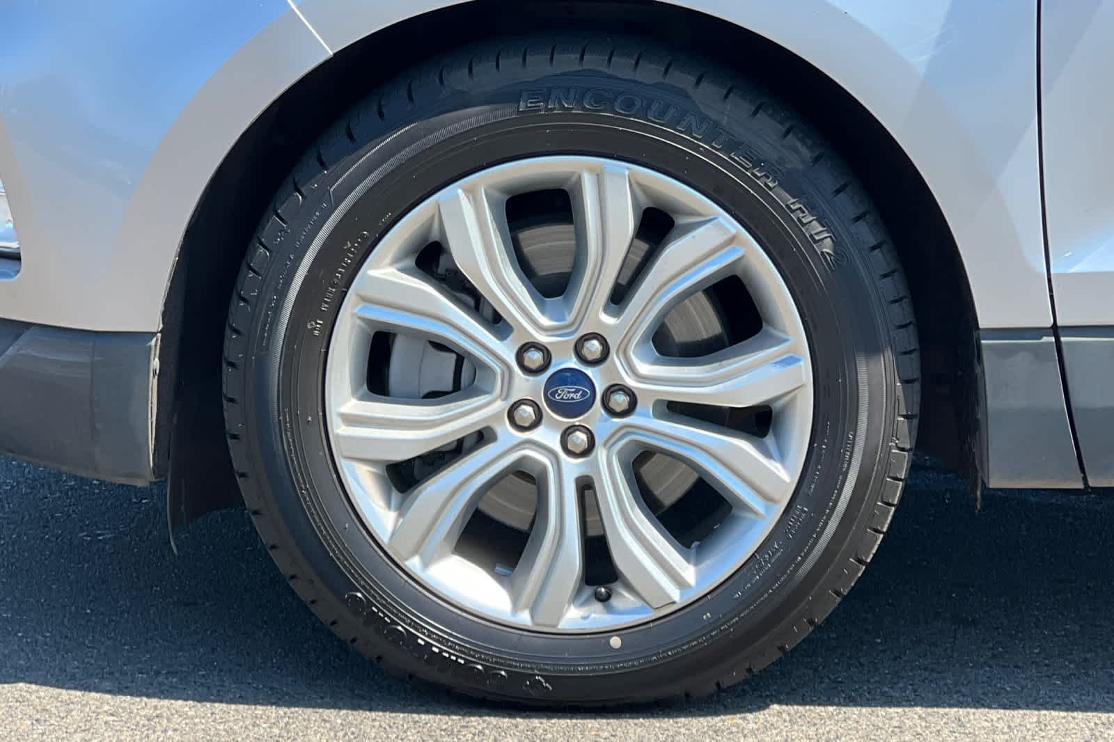 Thumbnail: 2022 Ford Edge - 27