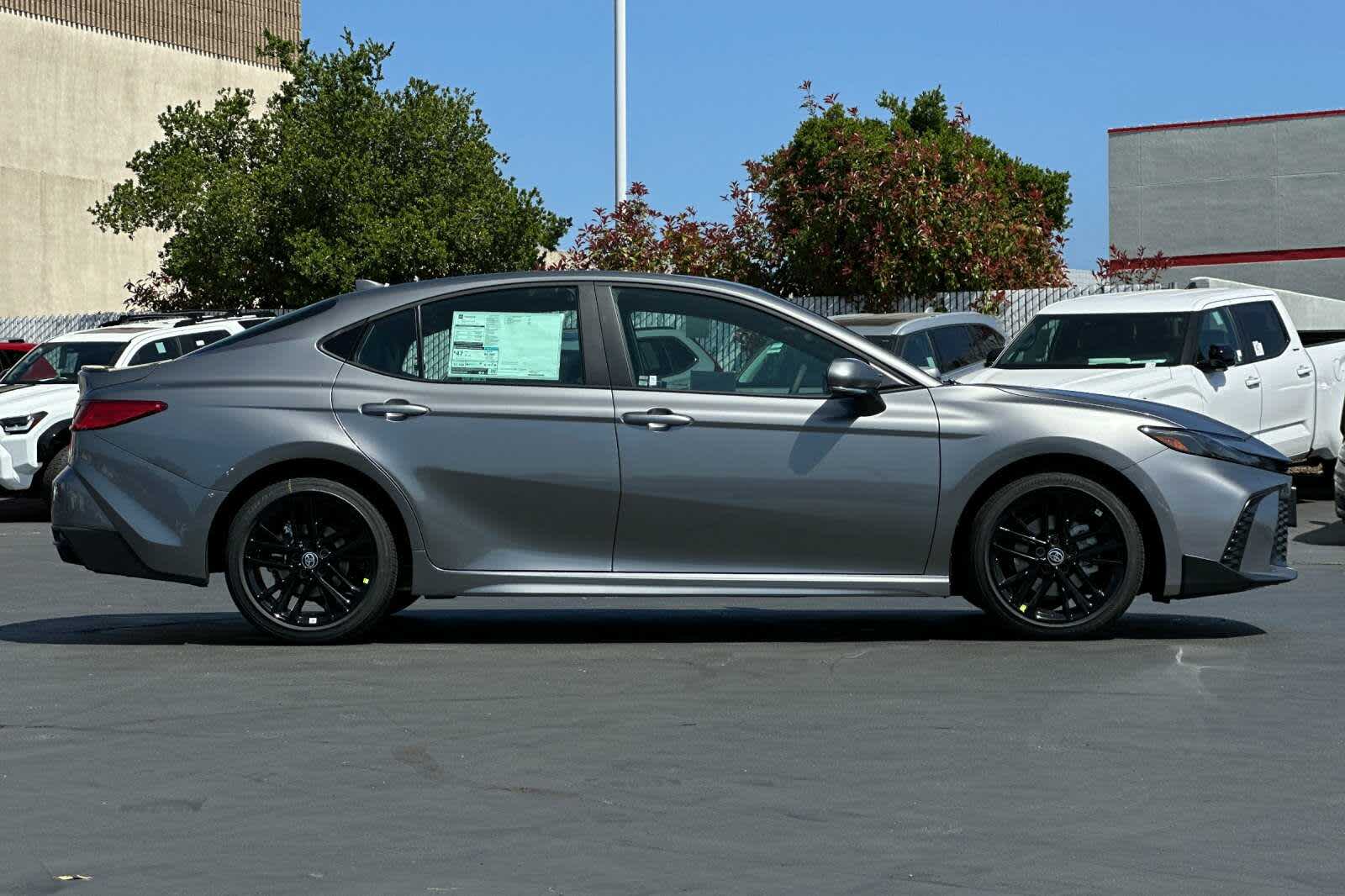 Thumbnail: 2025 Toyota Camry - 8