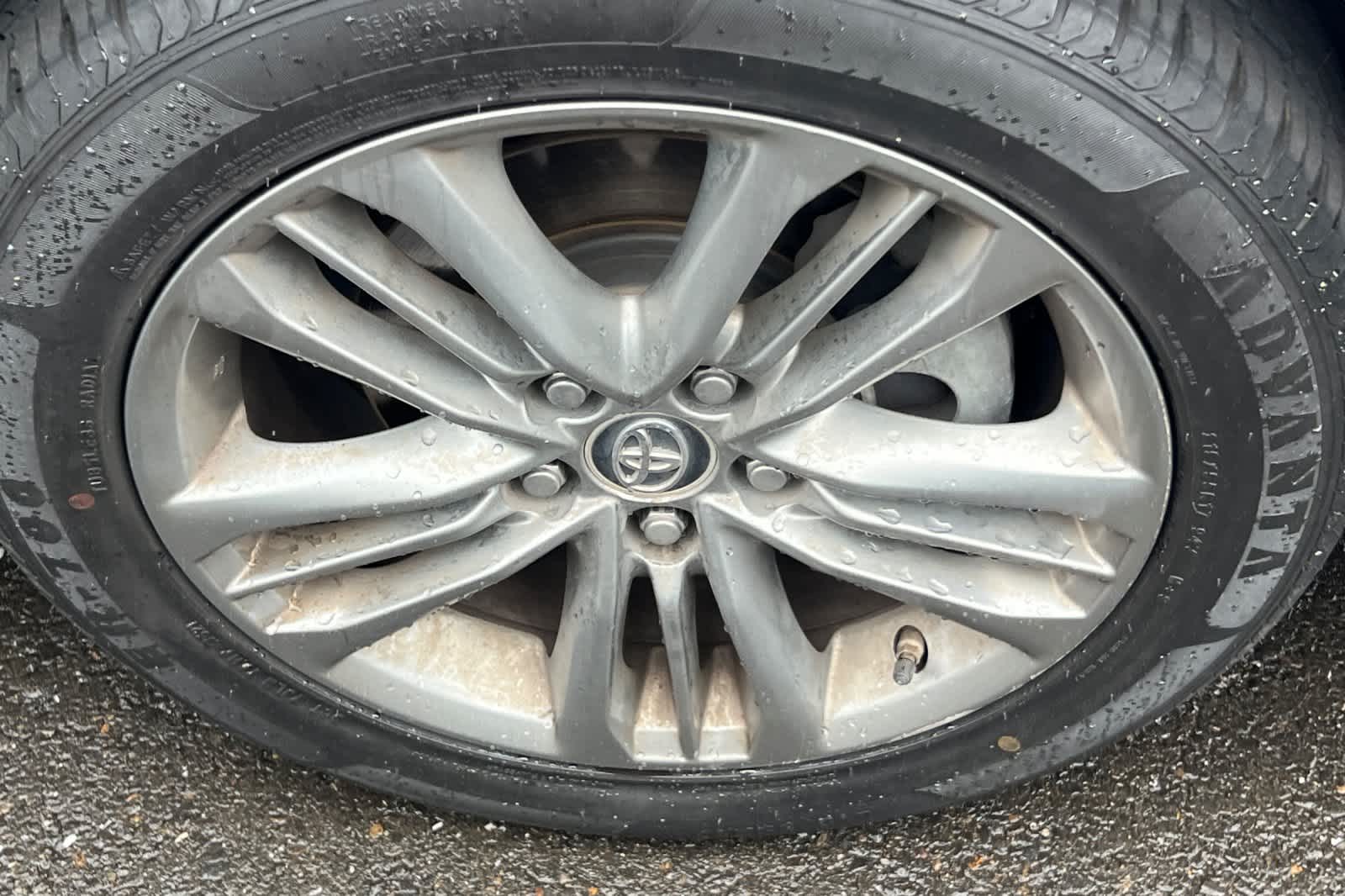 Thumbnail: 2015 Toyota Camry - 11