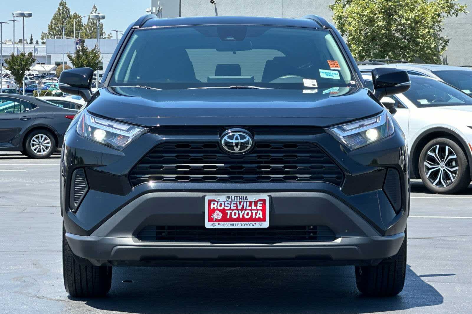 Thumbnail: 2024 Toyota RAV4 - 10