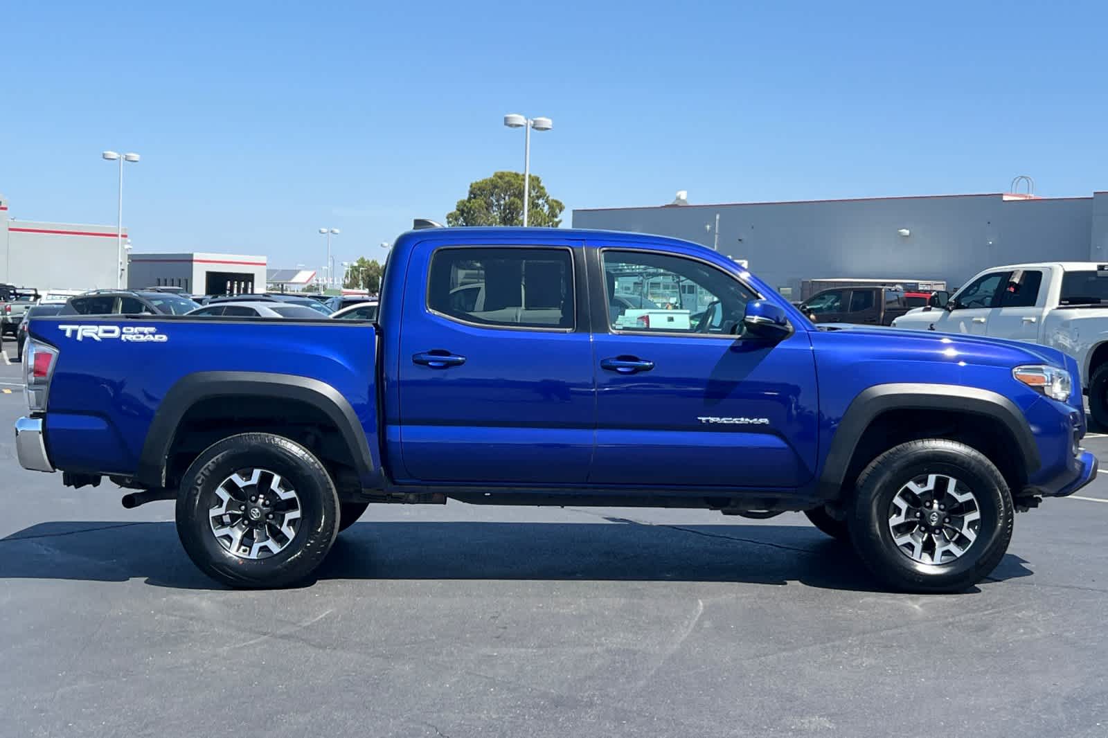 Thumbnail: 2023 Toyota Tacoma - 6