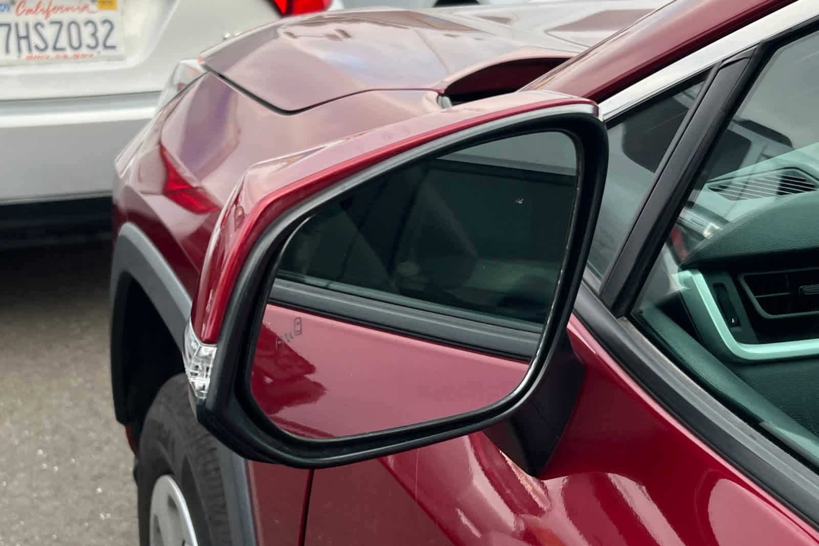 Thumbnail: 2021 Toyota RAV4 - 20